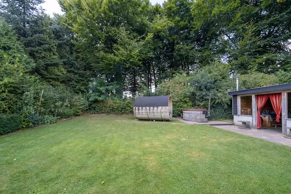 't Voortsche Boshuys in Voorthuizen - Foto 1 van 40