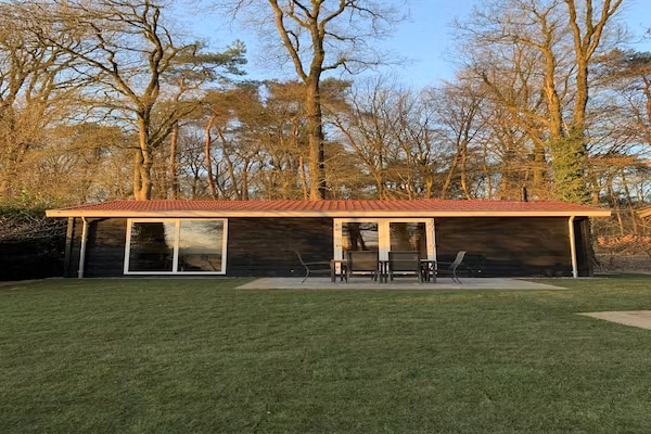 De Hooischuur in Hellendoorn in Hellendoorn - Foto 1 van 33