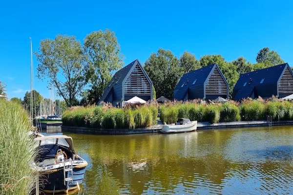 Watervilla Achttjin in Balk - Foto 1 van 40