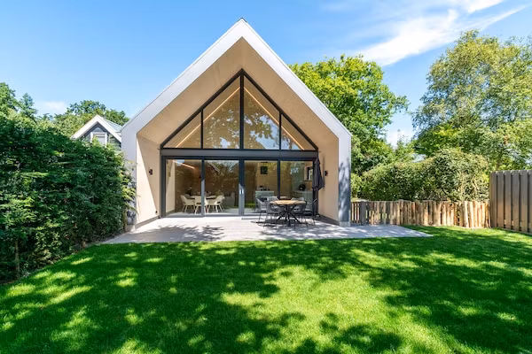 Belkmer Beachhouse in Sint Maartenszee - Foto 1 van 26