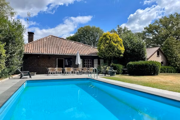 Los Elefantes in Sint Joost - Foto 1 van 40