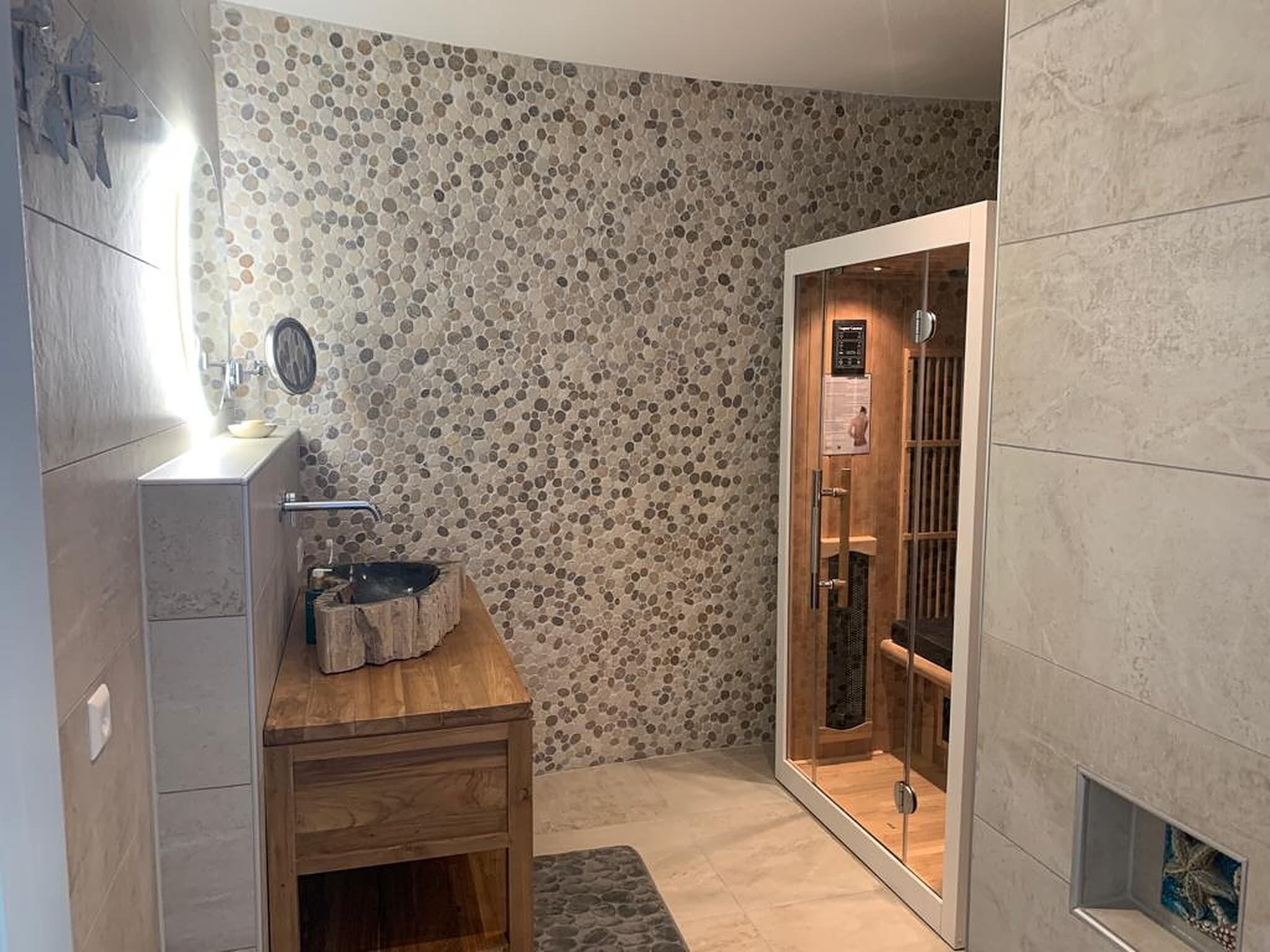 De badkamer van Casa Anna in Scherpenisse