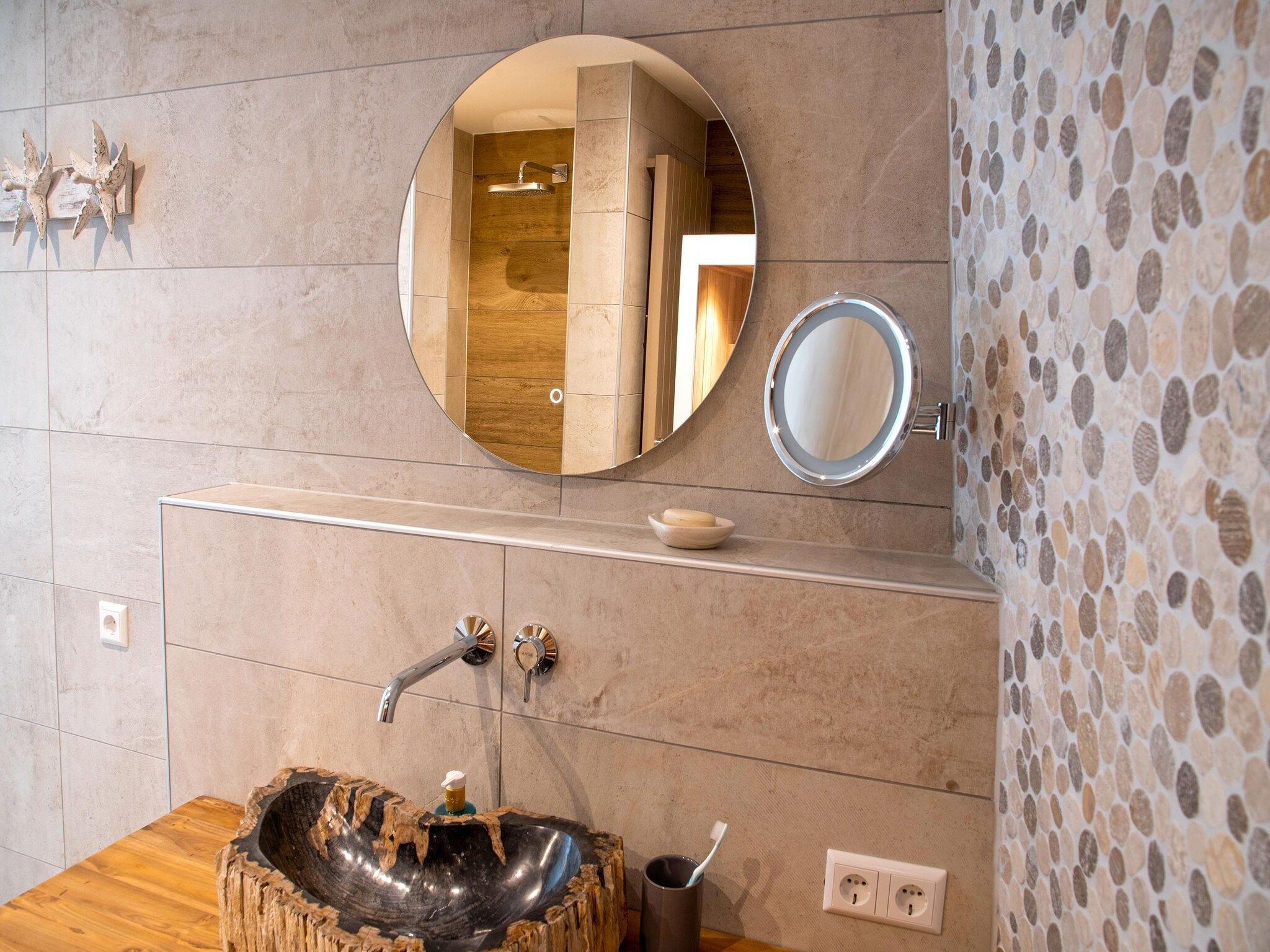 De badkamer van Casa Anna in Scherpenisse