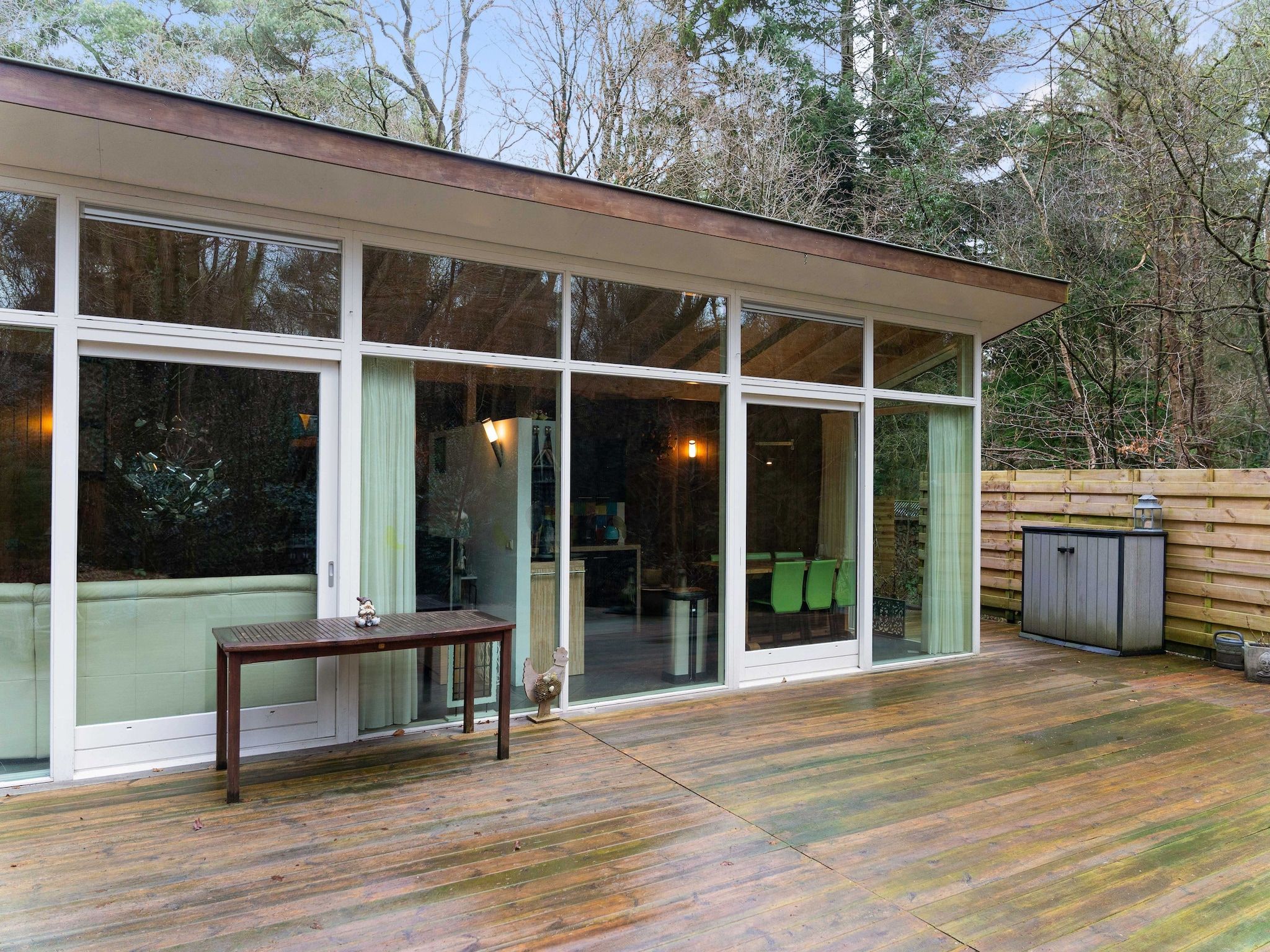 De buitenkant van Boshuis De Klim in Norg