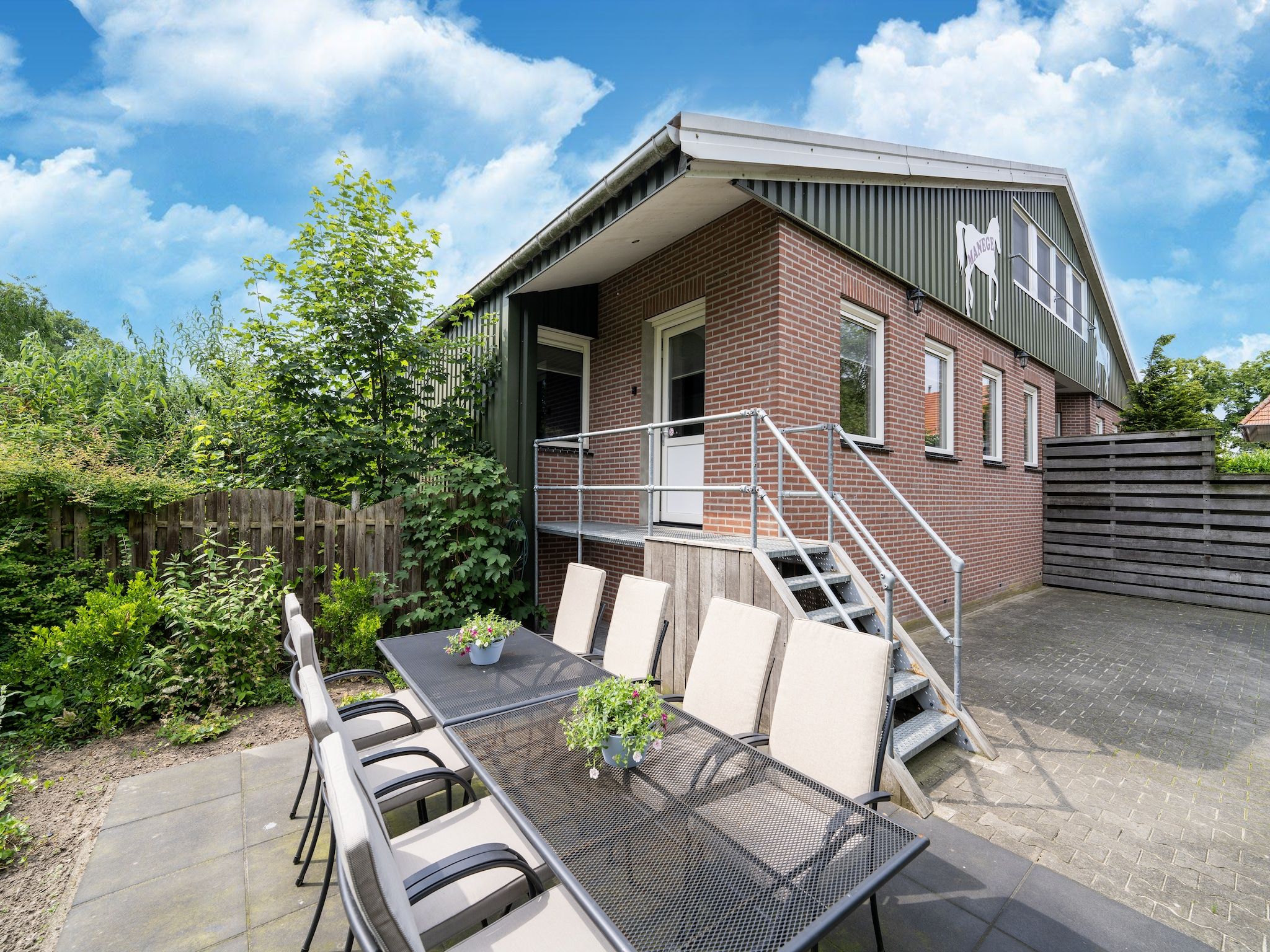 De buitenkant van Erve Nijhuis in Eibergen