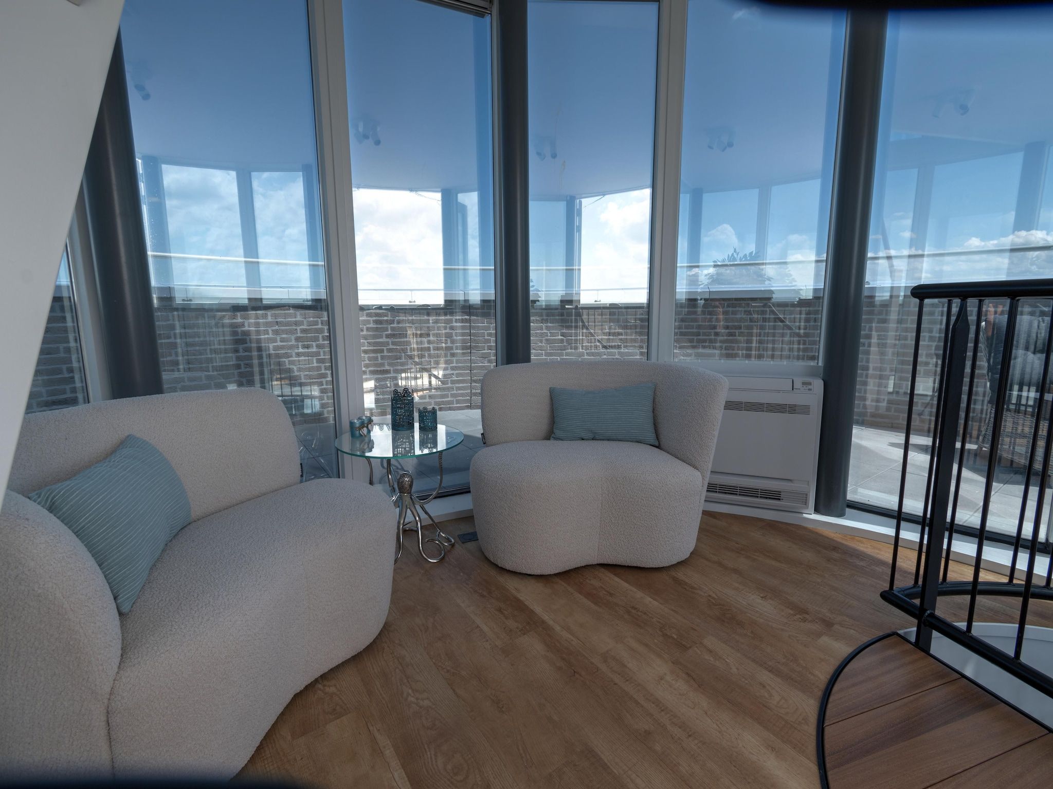 Het terras van Casa Isla Bella in Scherpenisse