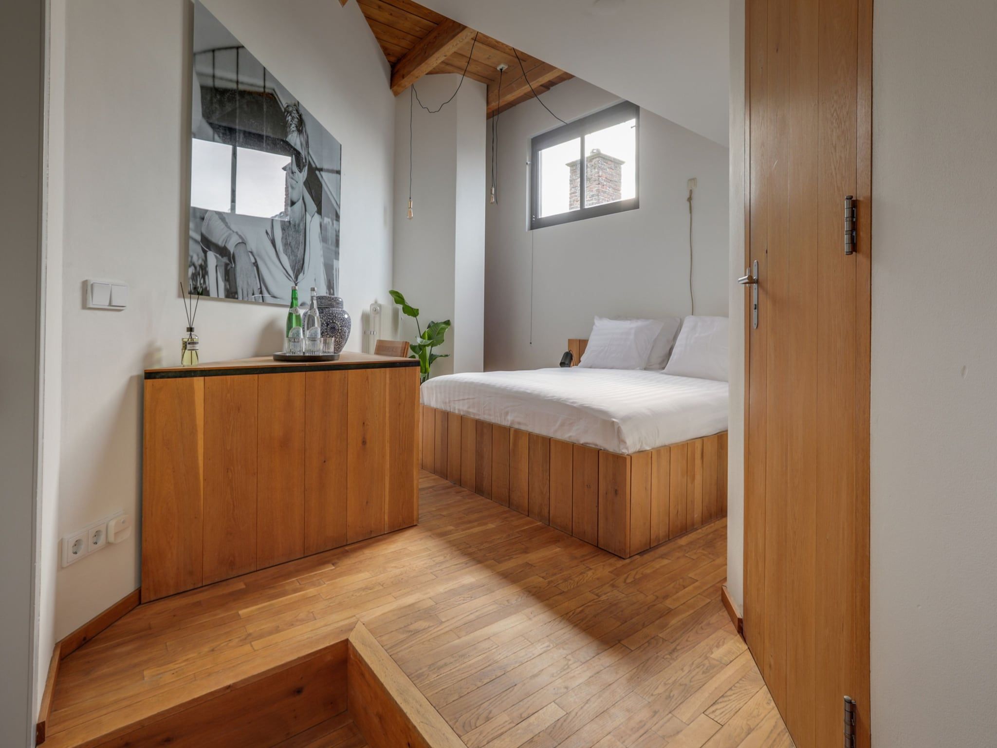 Een slaapkamer van 'Herberg De Waard van Ternaard' in Ternaard