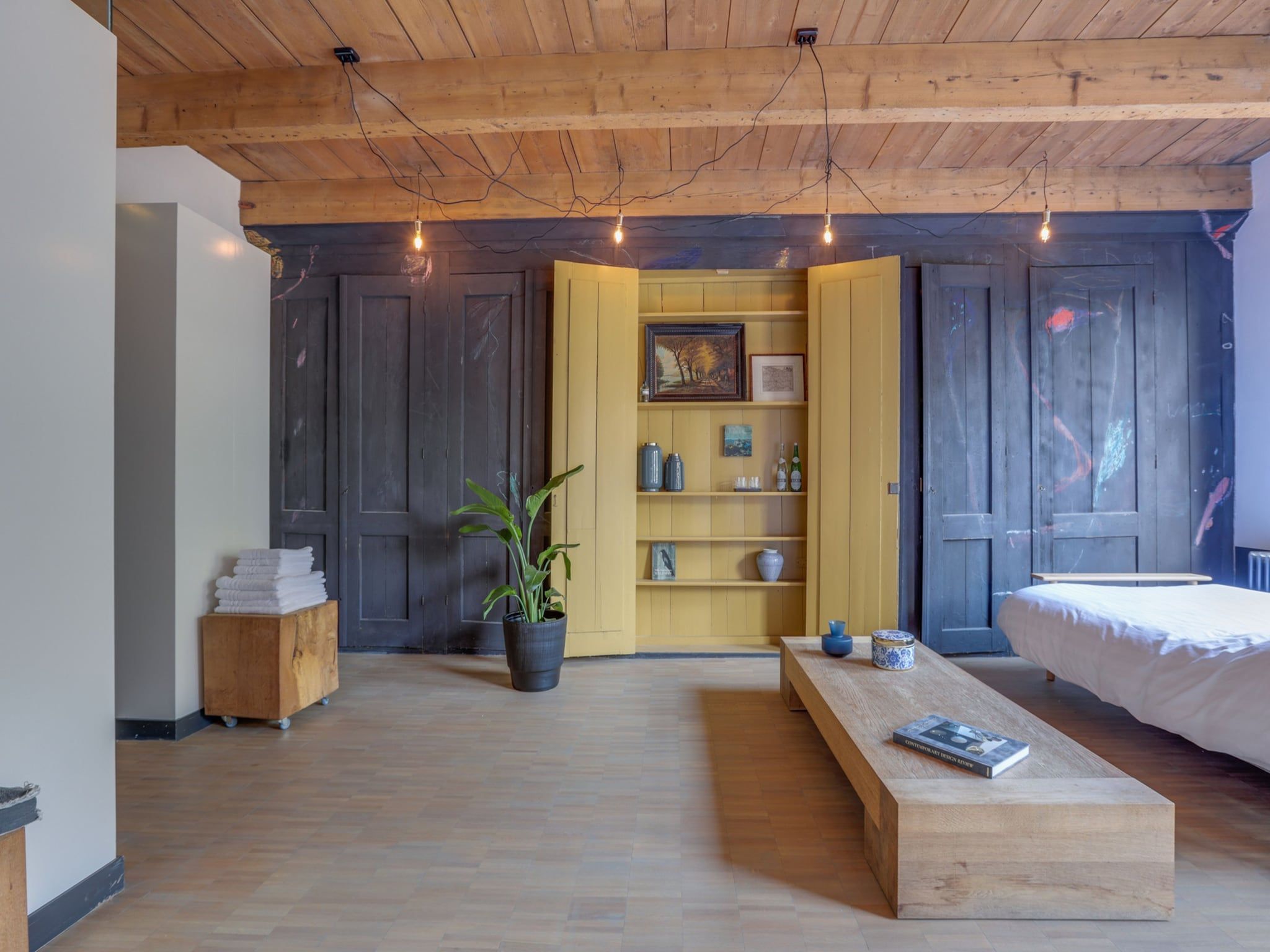 Een slaapkamer van 'Herberg De Waard van Ternaard' in Ternaard