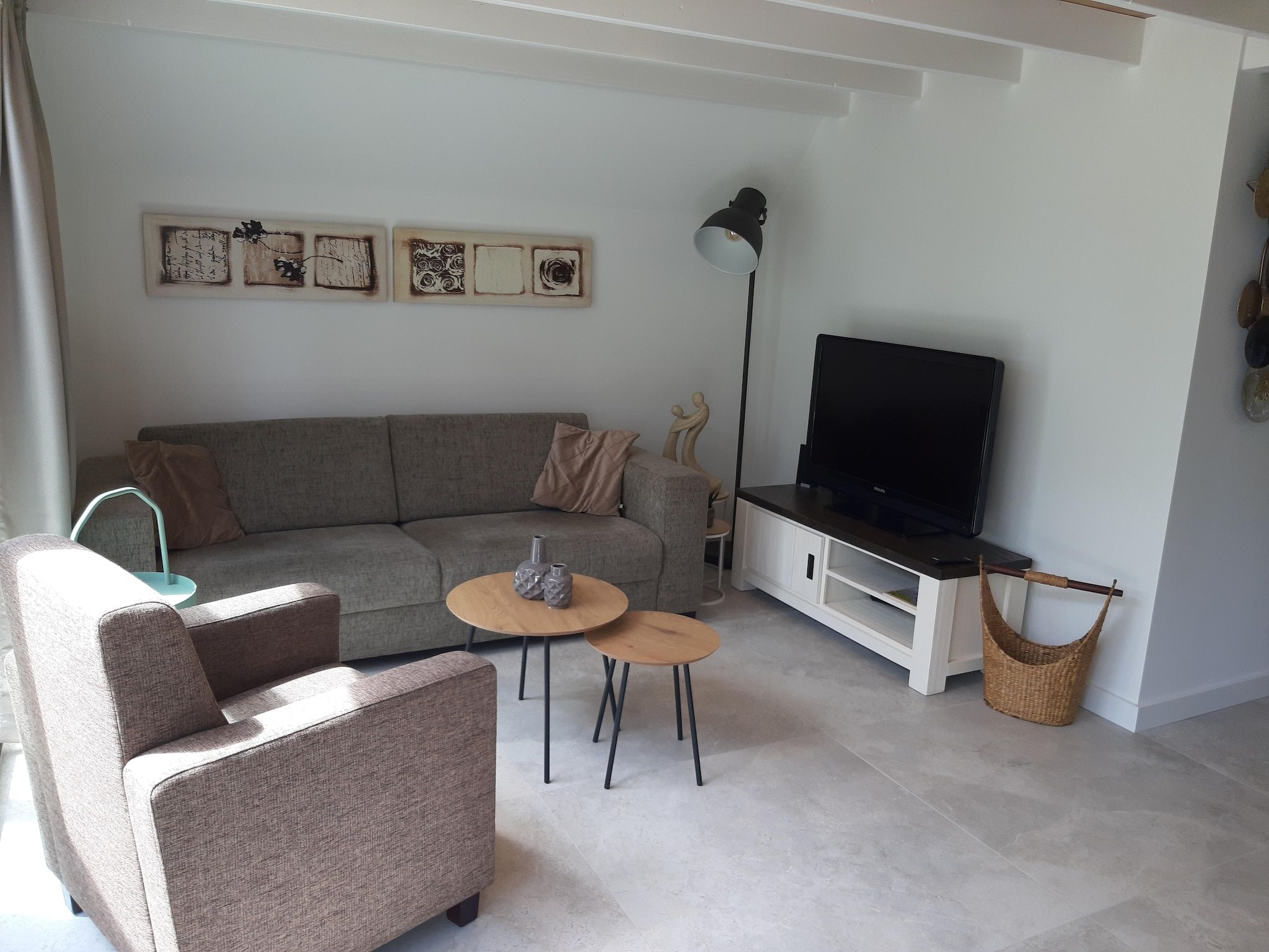 De woonkamer van Vakantiehuis DJEZ in Tuitjenhorn