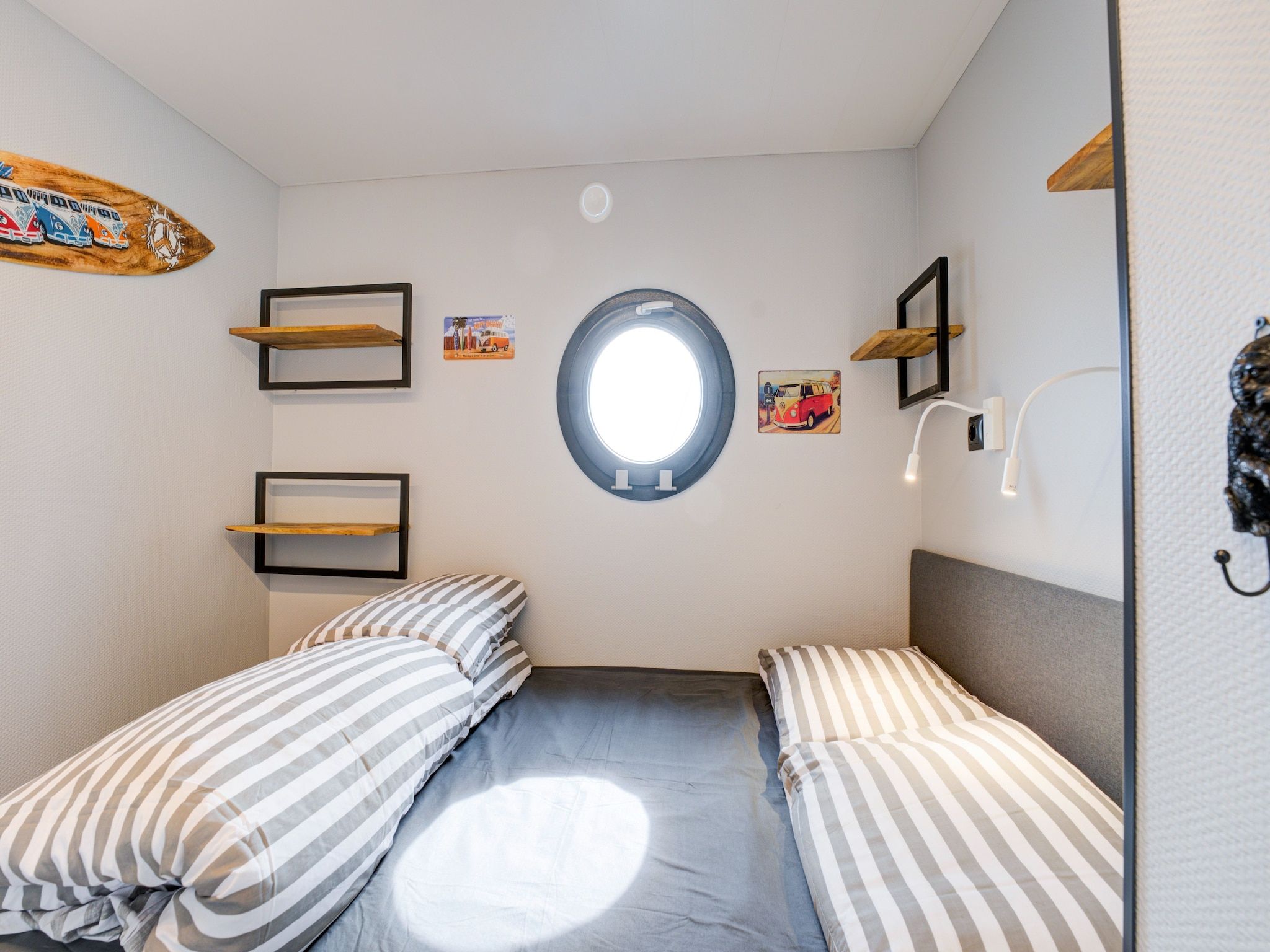 Een slaapkamer van La Belle Vie in Volendam