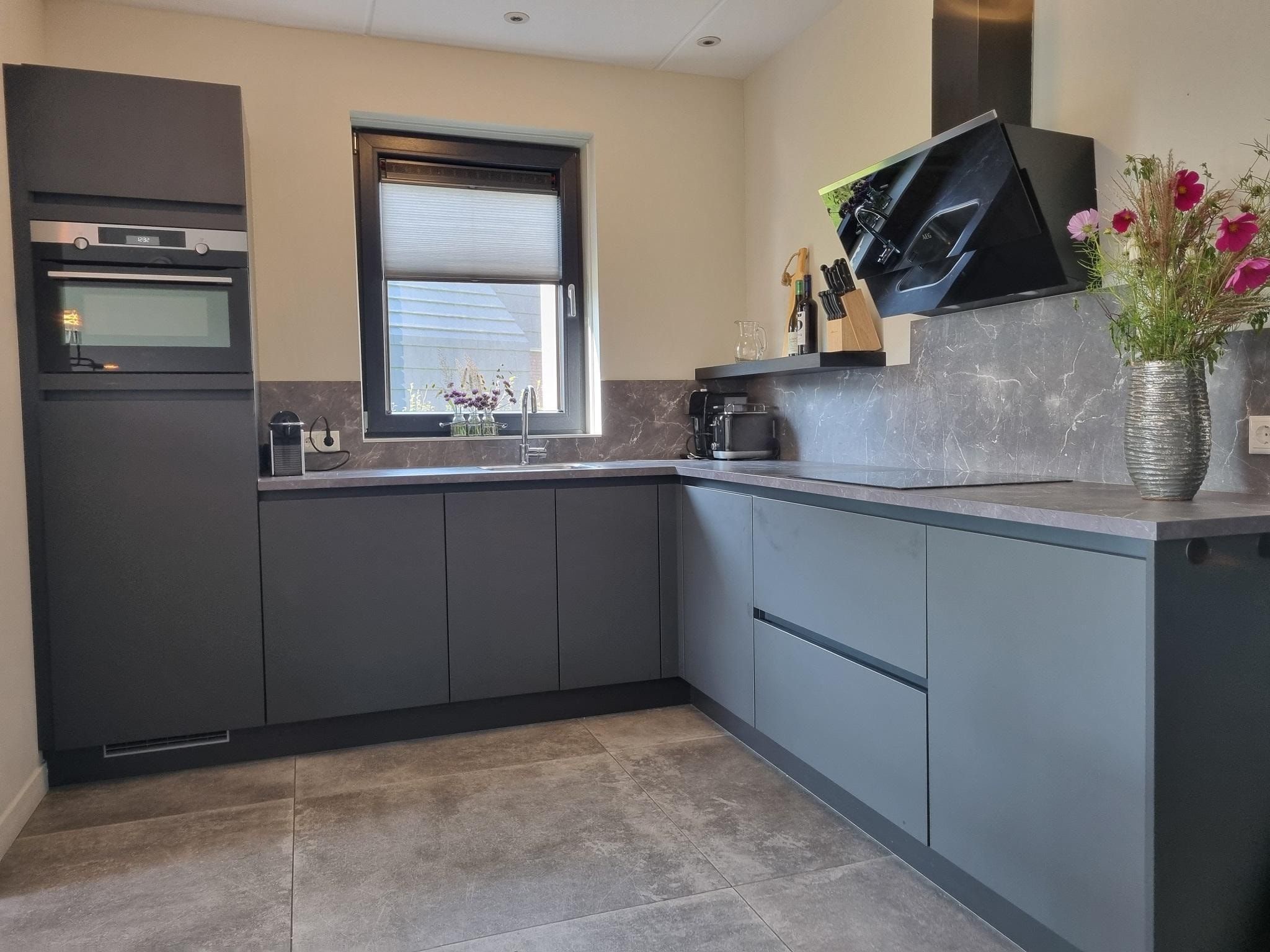 De keuken van Watervilla Santjin in Balk