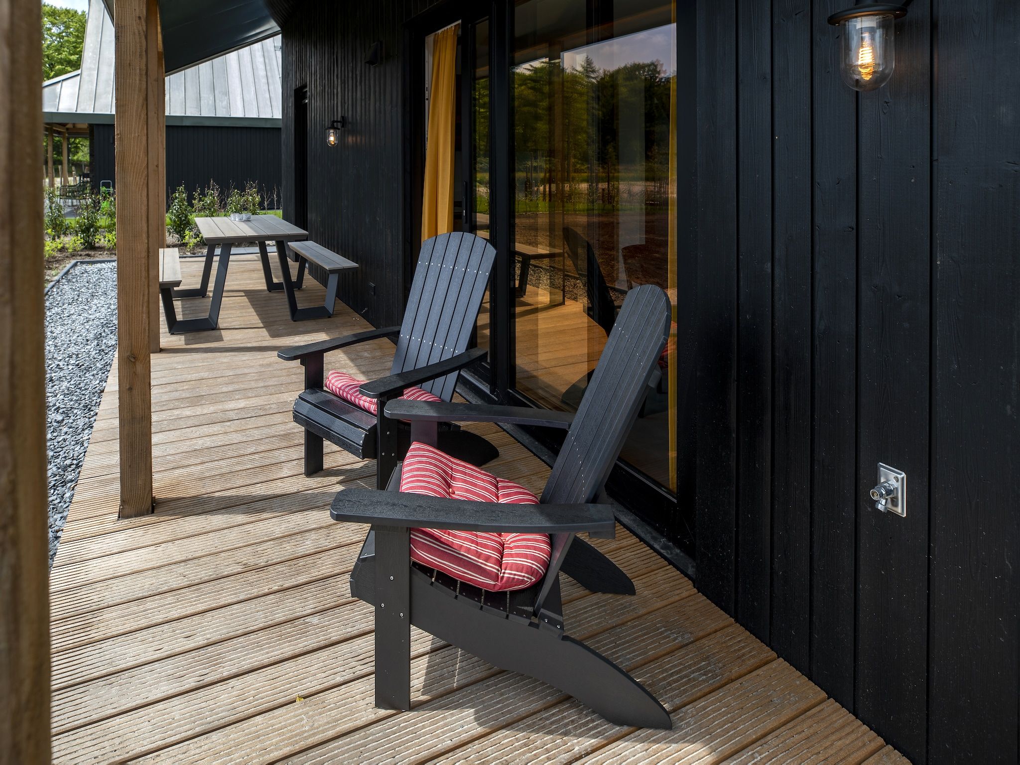 Het terras van Landgoed Eysinga State 5 in Sint Nicolaasga