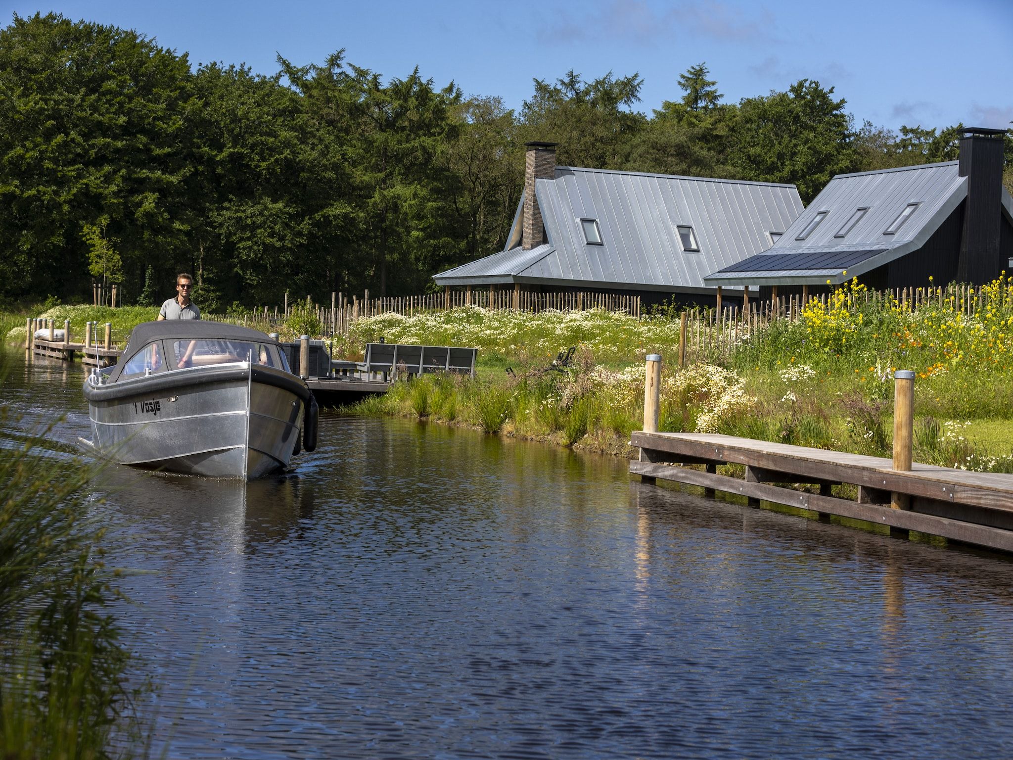 Parkfaciliteiten bij Landgoed Eysinga State 6 in Sint Nicolaasga