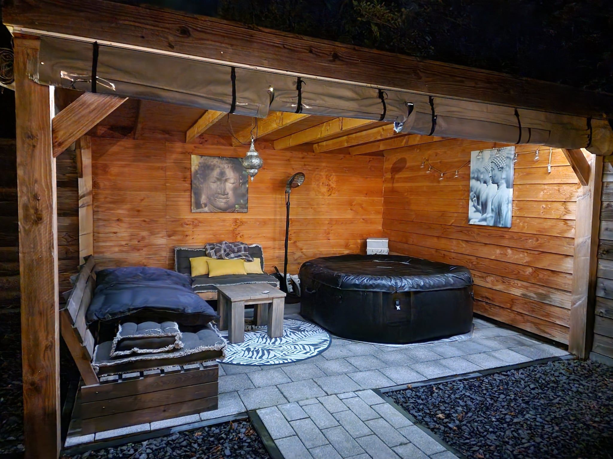 De tuin van Yn'e Lijte 110 in Grou