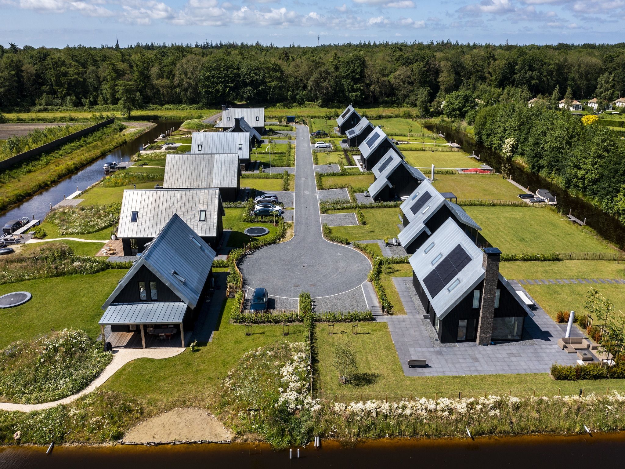 Parkfaciliteiten bij Landgoed Eysinga State 7 in Sint Nicolaasga
