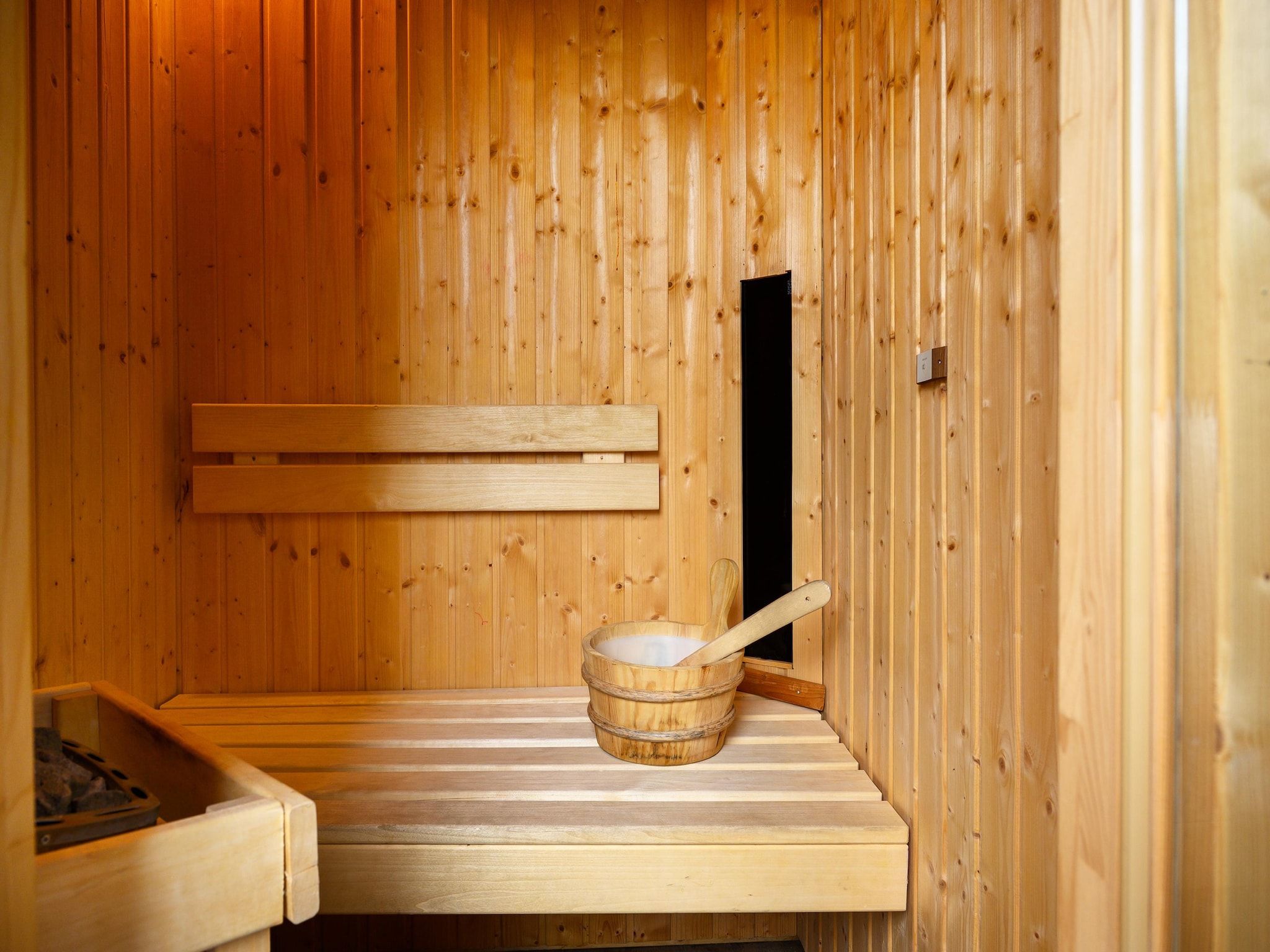 Wellness bij 8 pers Westerwolde Prestige Welness met buitenspa in Vlagtwedde