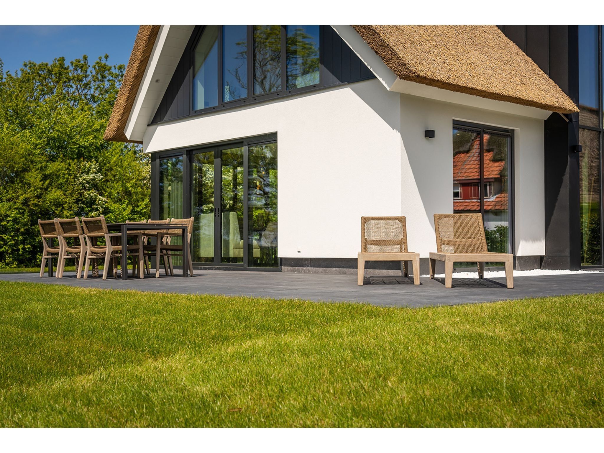 Het terras van Type N Luxe Villa Zeeburg in De Cocksdorp