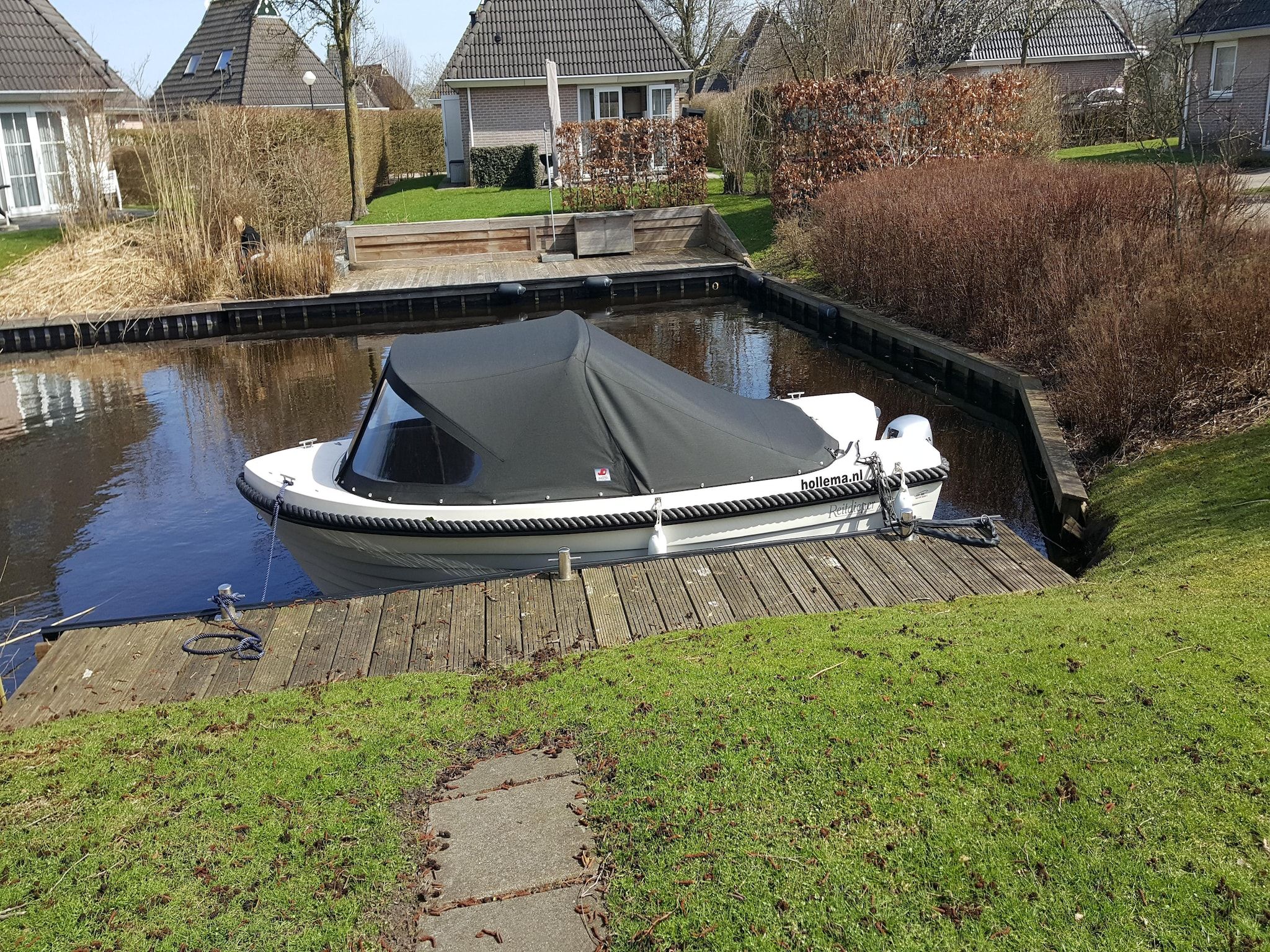 Voorzieningen bij Wiid Wellness de luxe met sauna & buitenspa in Friesland