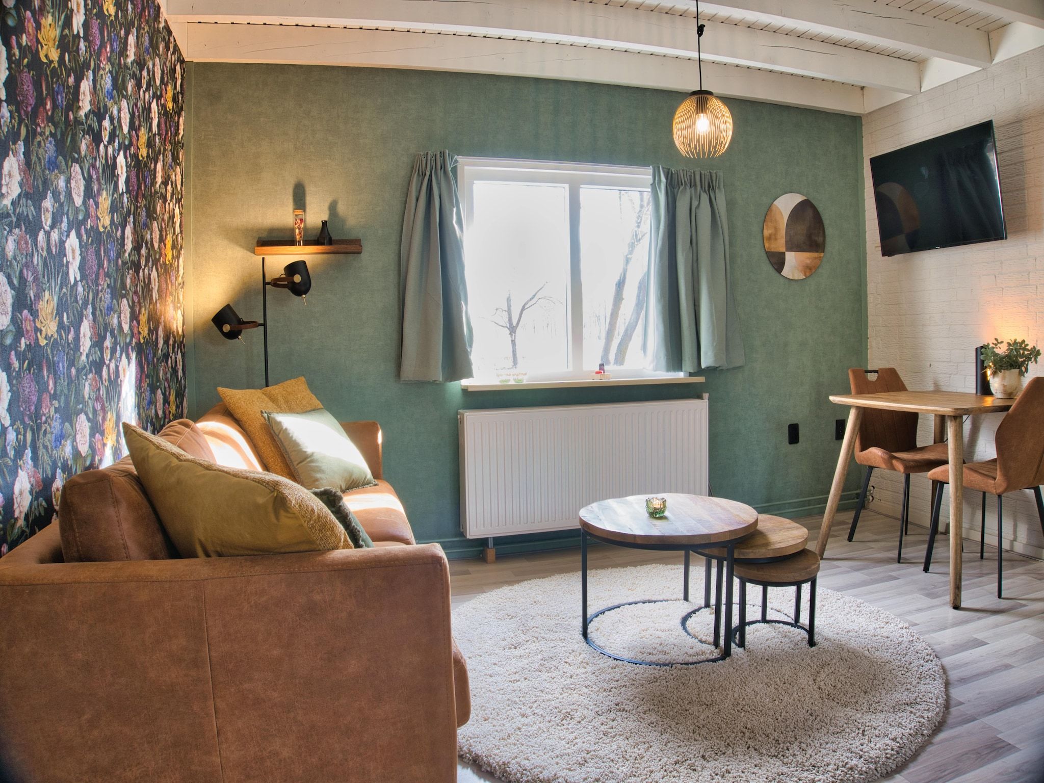 De woonkamer van Elperhof Schoonloo 16B in Schoonloo