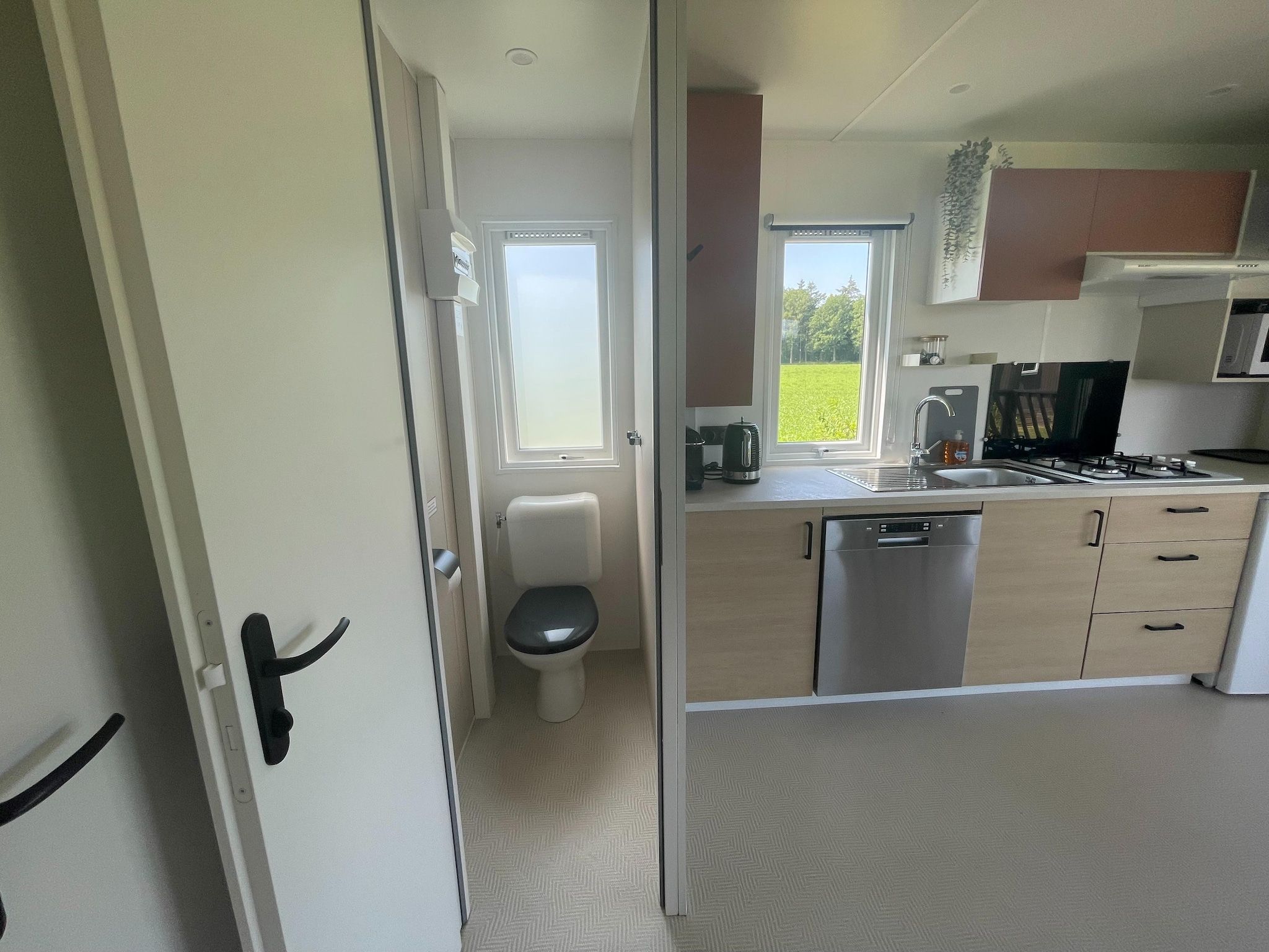 De keuken van Elperhof Veldlodge in Schoonloo