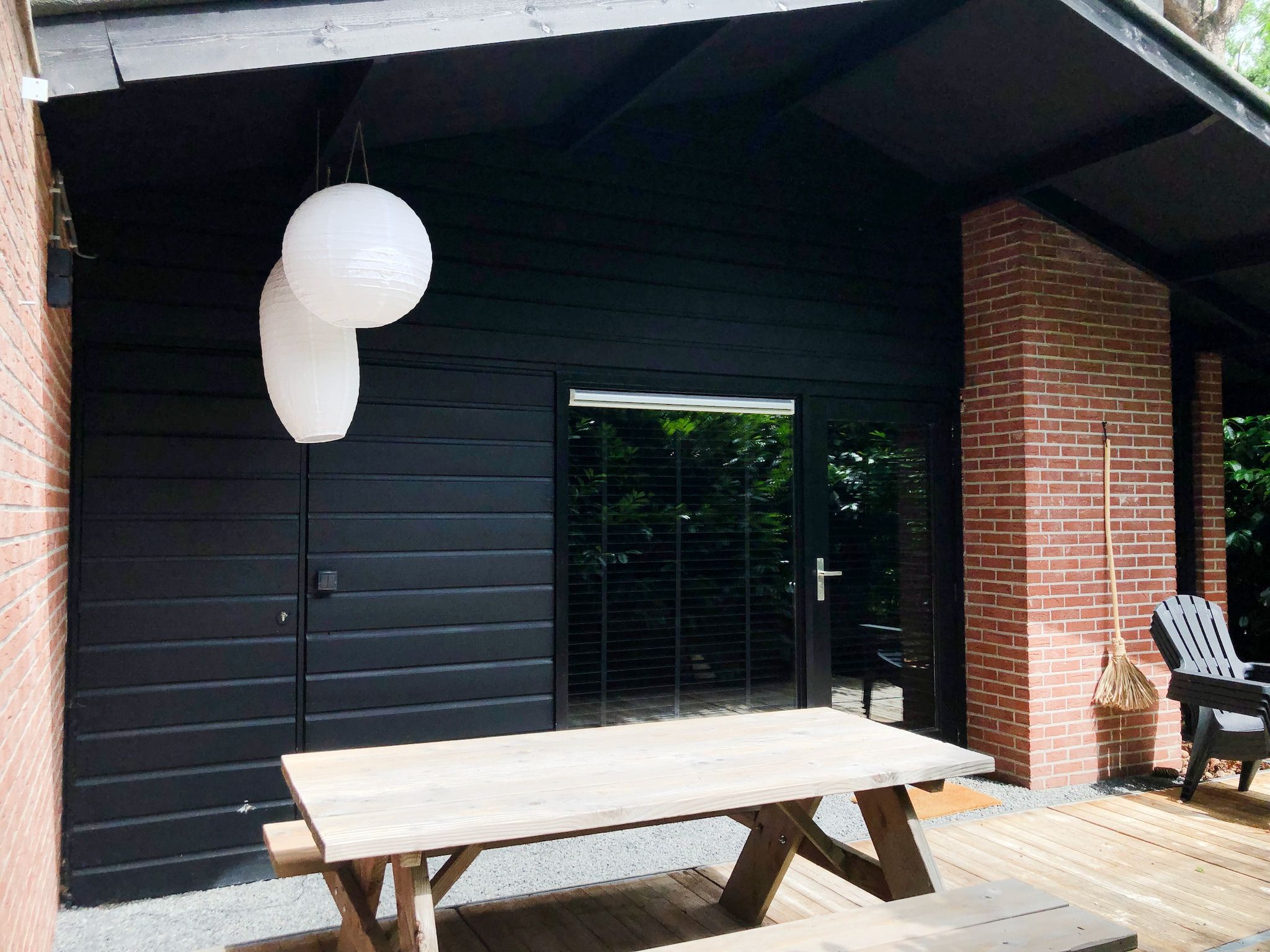 De buitenkant van Dutch Cabin Houses C65 in Rheezerveen