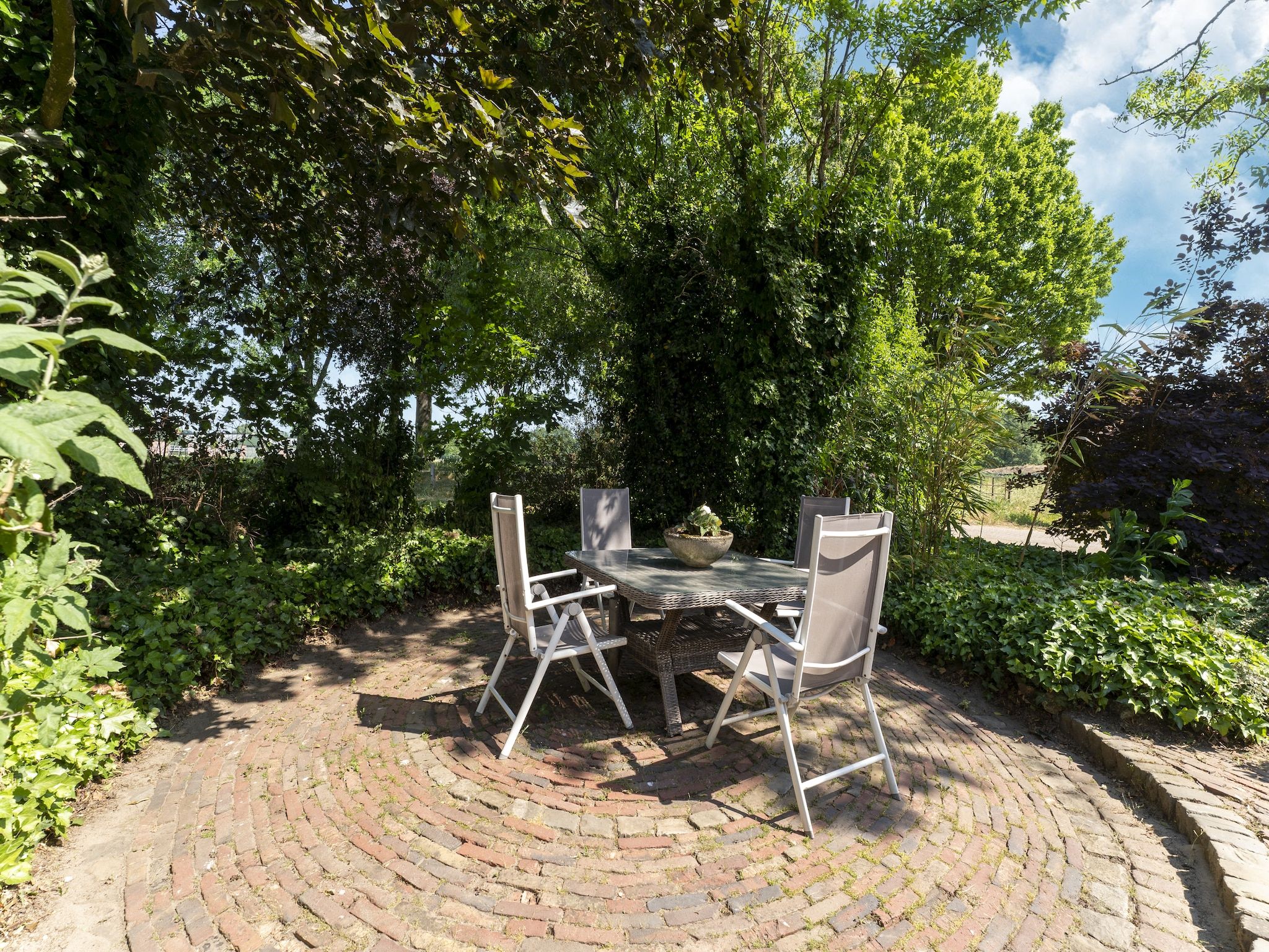 De tuin van Vakantiewoning de Zwaluw in Eibergen