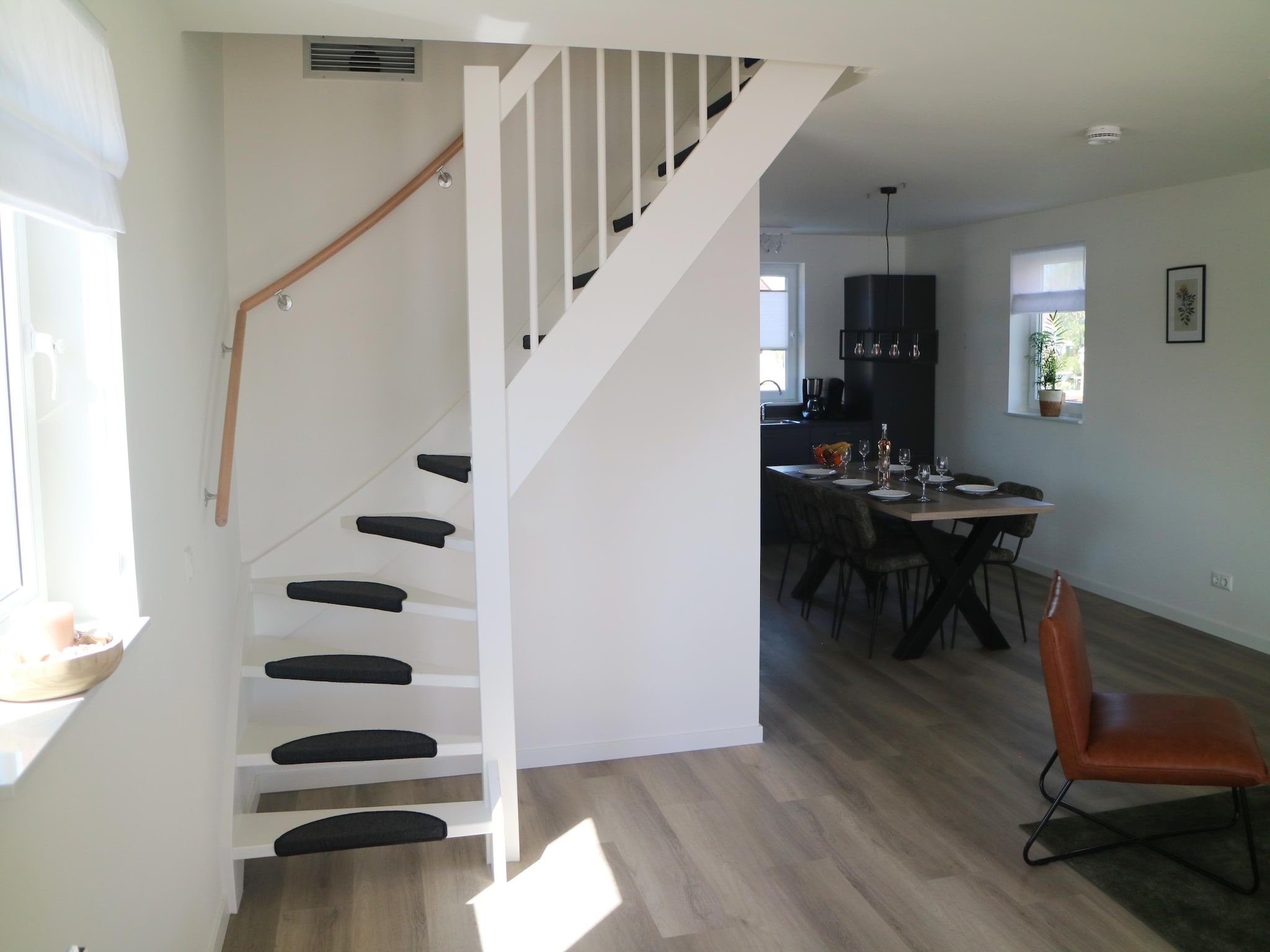 Lake view villa met zwem- vissteiger in Simonshaven - Foto 17 van 40