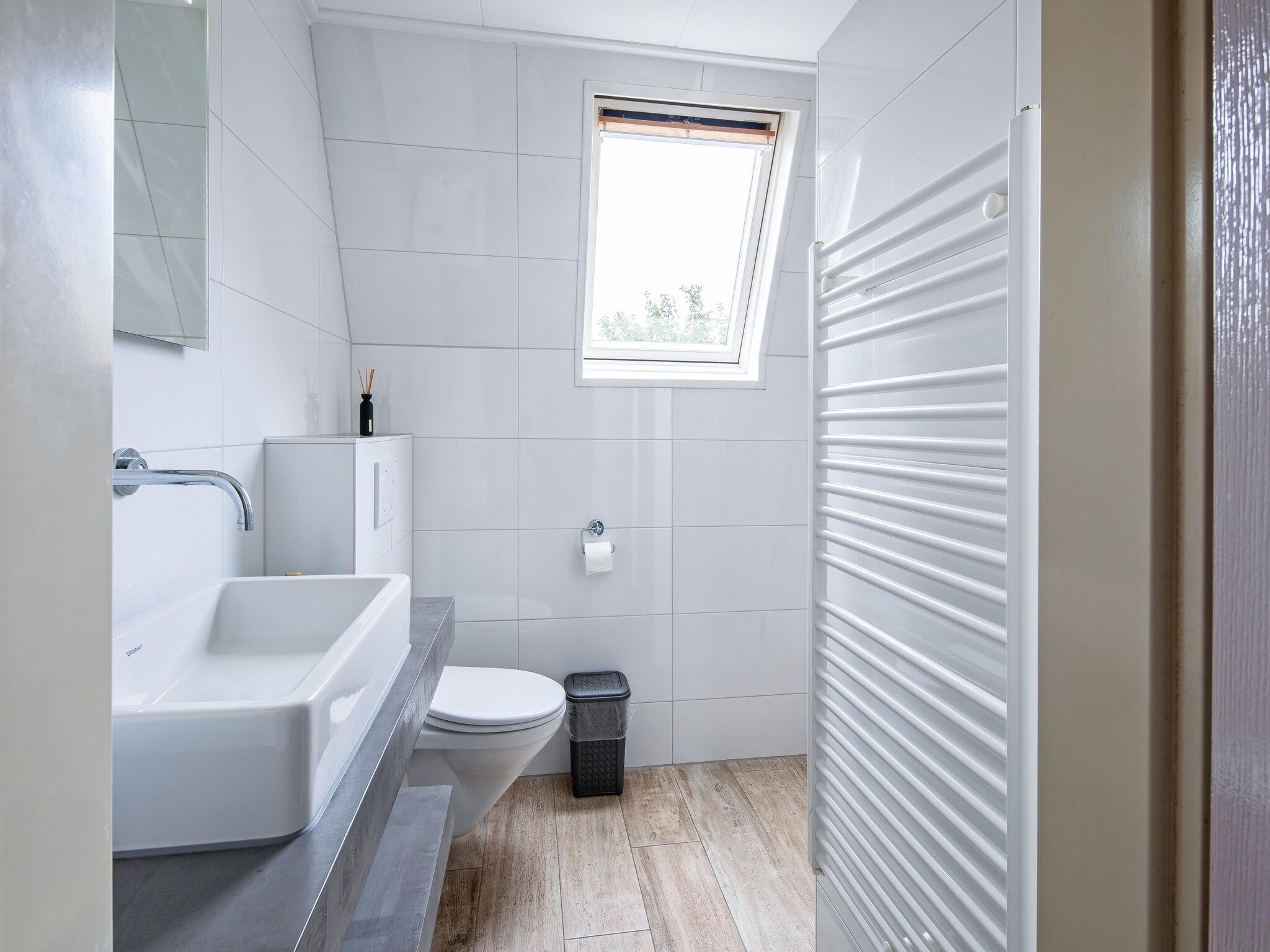 De badkamer van Wulpenweid 14 in Den Burg