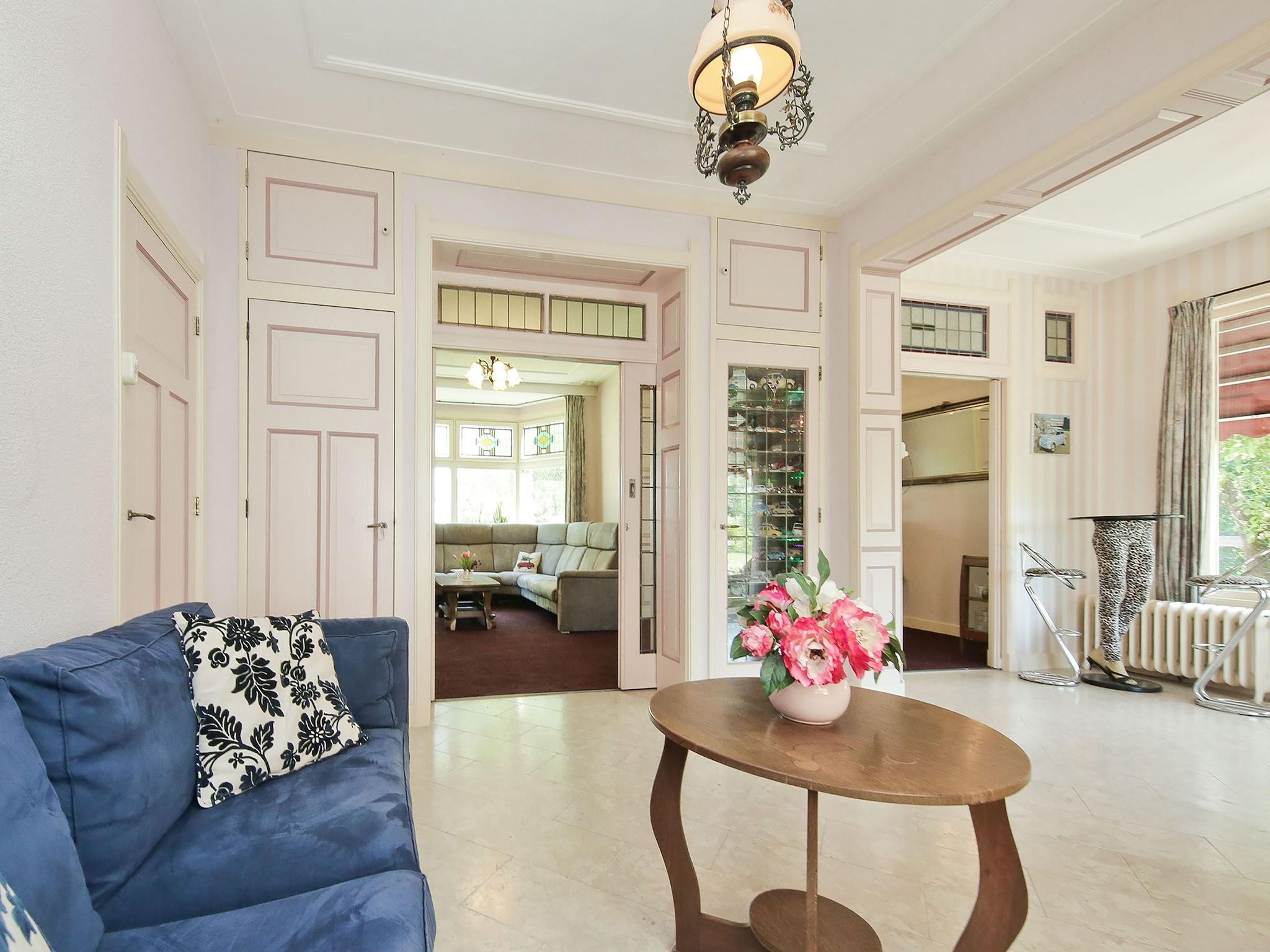 De woonkamer van Karakteristiek landhuis met sauna in Noord-Holland