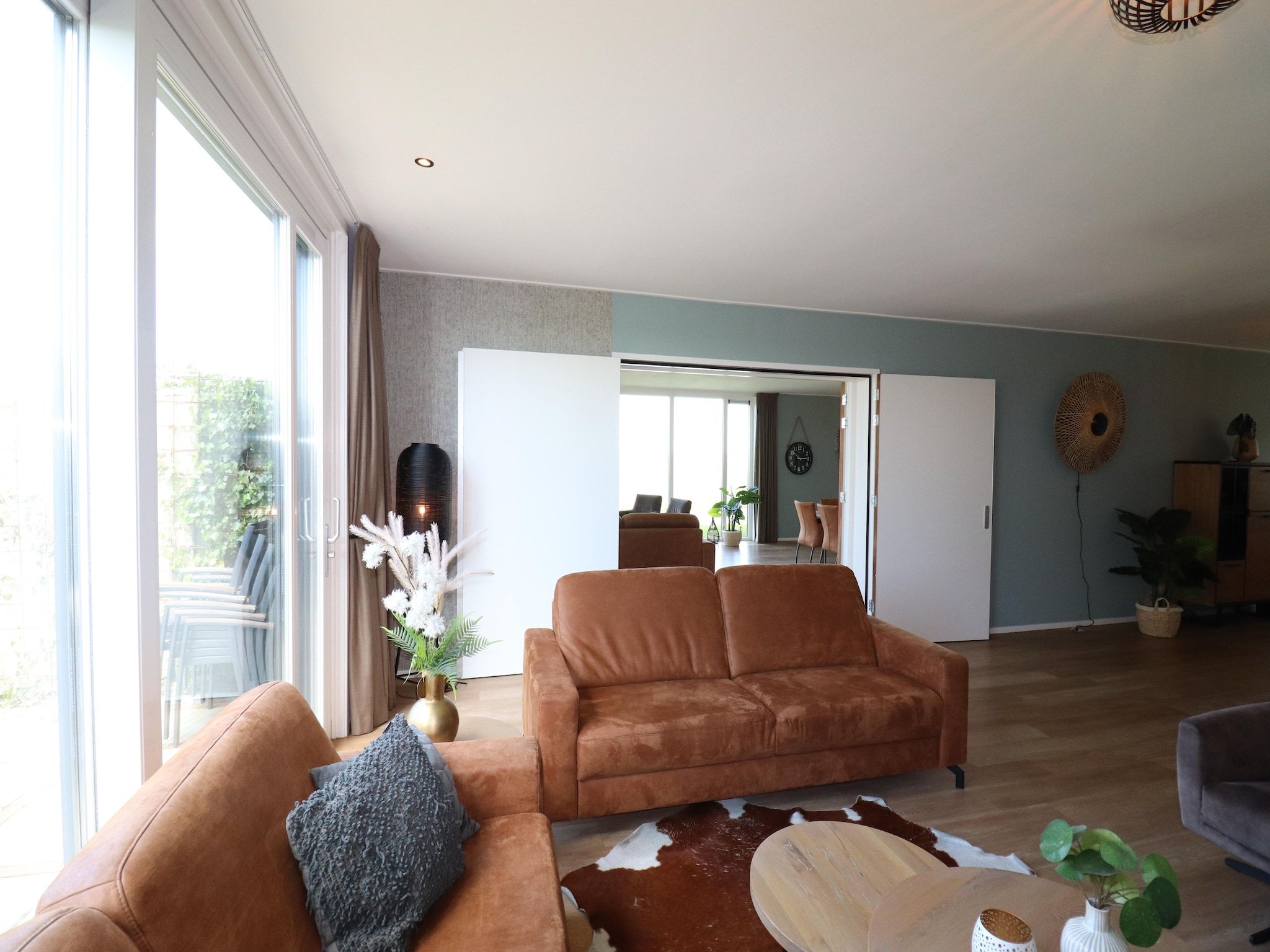 De woonkamer van 20 persoons villa in Leons