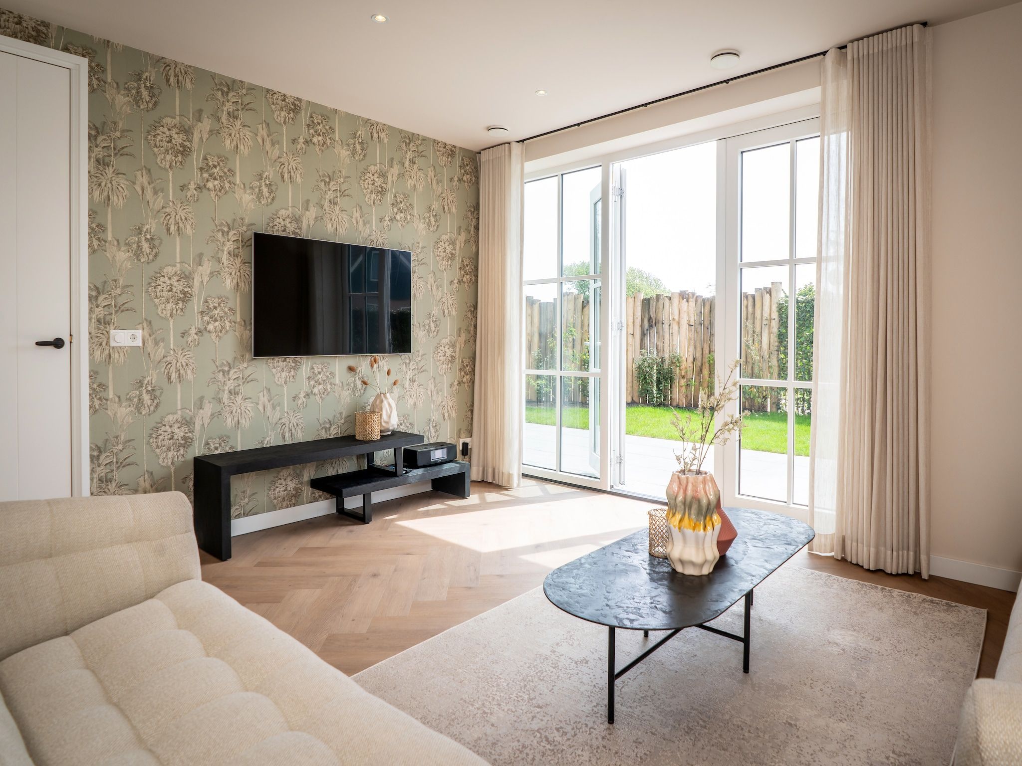 De woonkamer van So What 25a in De Koog