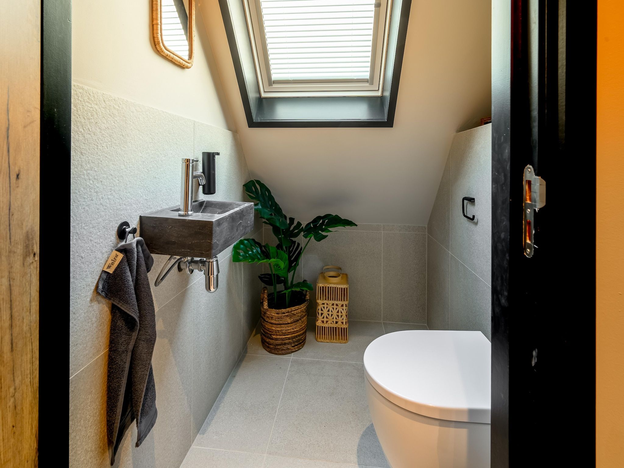 De badkamer van Loft Loopuyt in Julianadorp