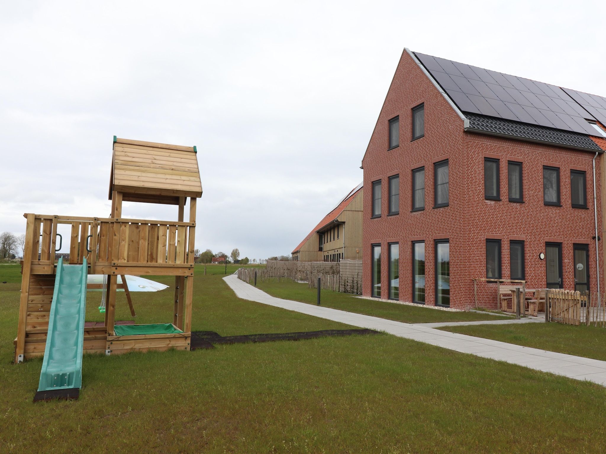 De buitenkant van Friese villa in Leons