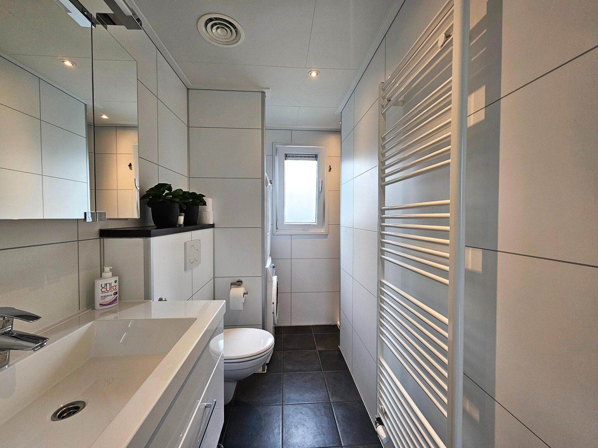 De badkamer van Kieftveen 18-535 Bamboo house in Voorthuizen