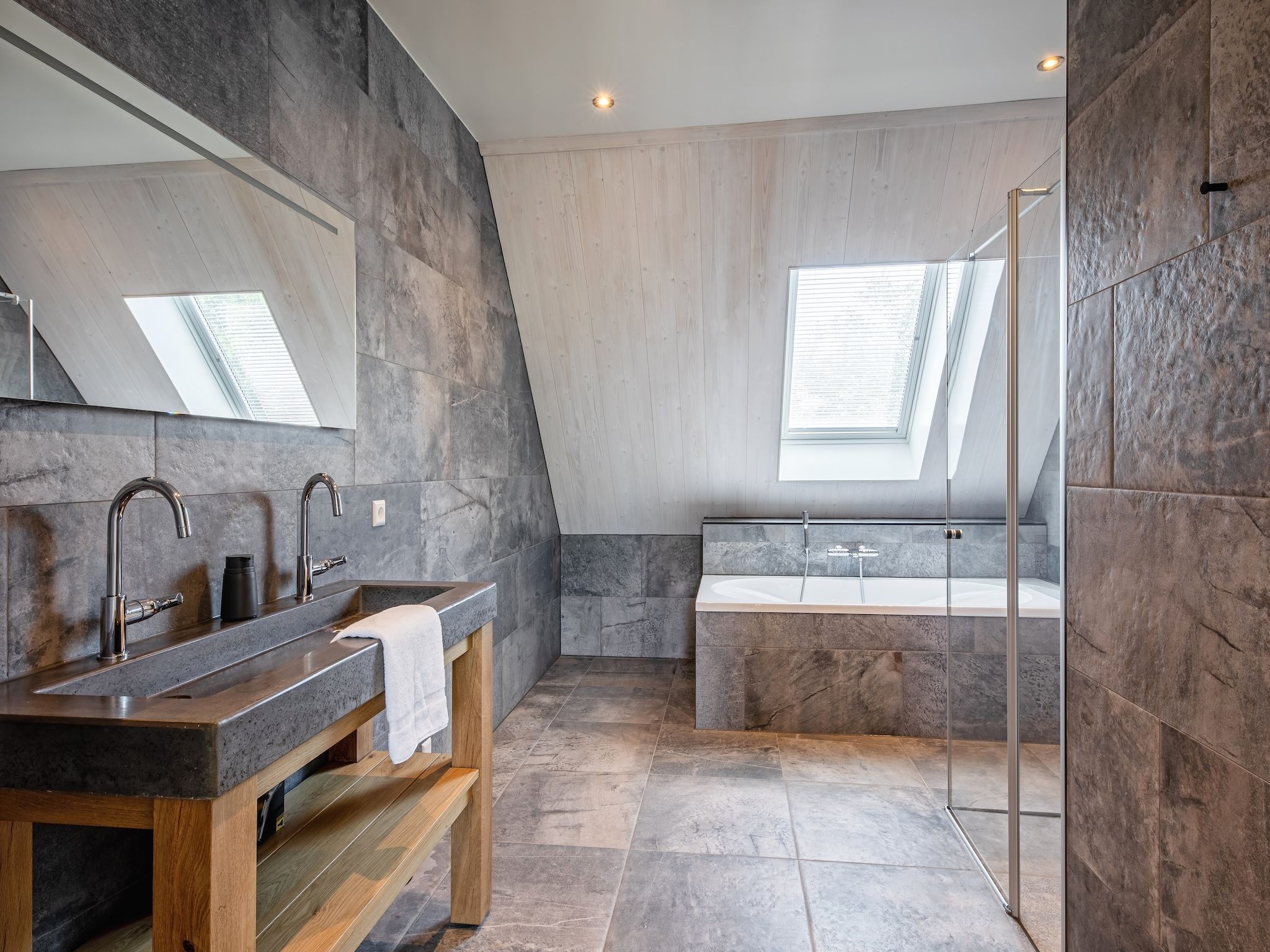 De badkamer van Familievilla Nieuw-Zeeland in Oosterend