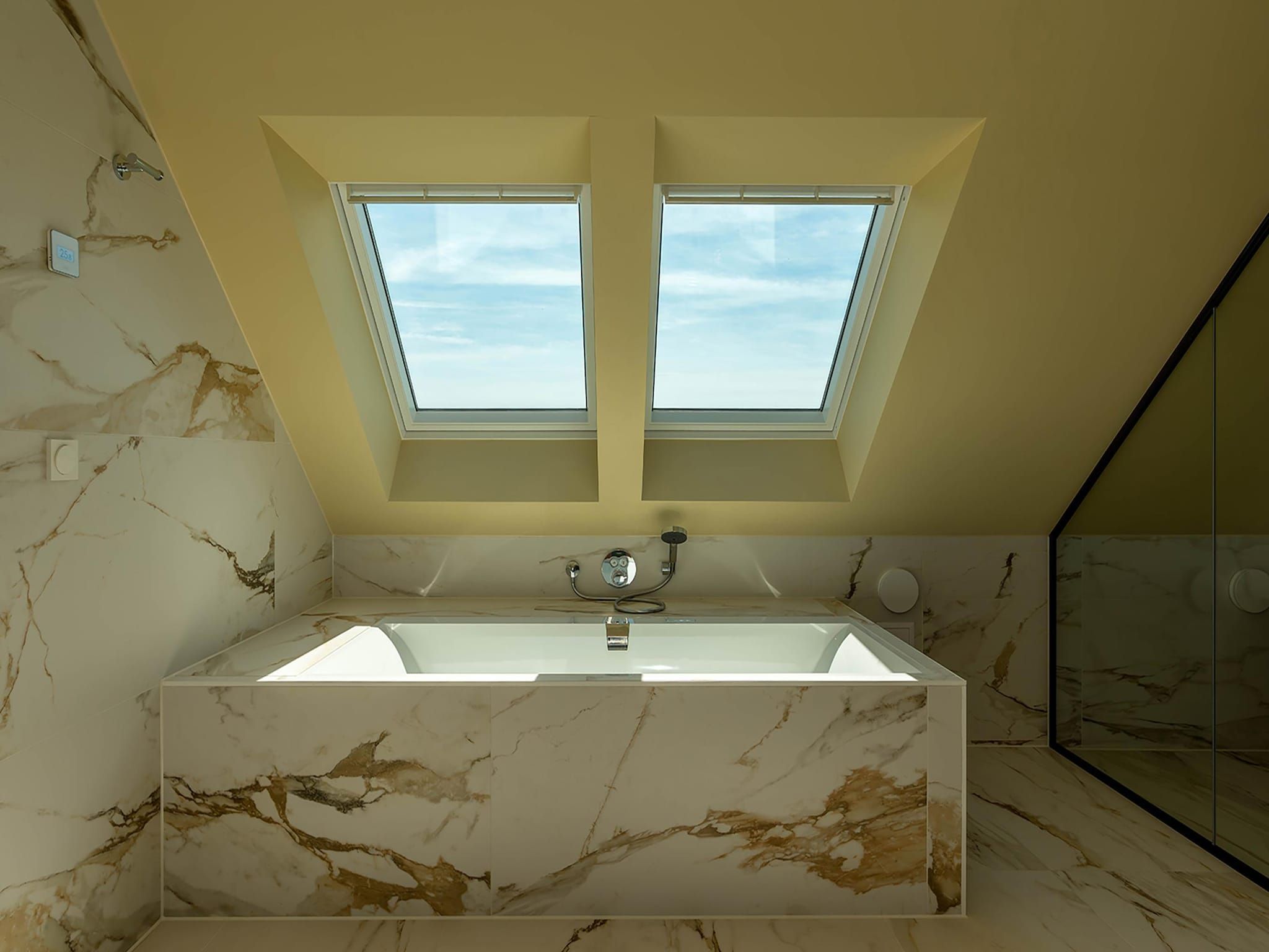 De badkamer van ’t Waddenstrandje in Oudeschild