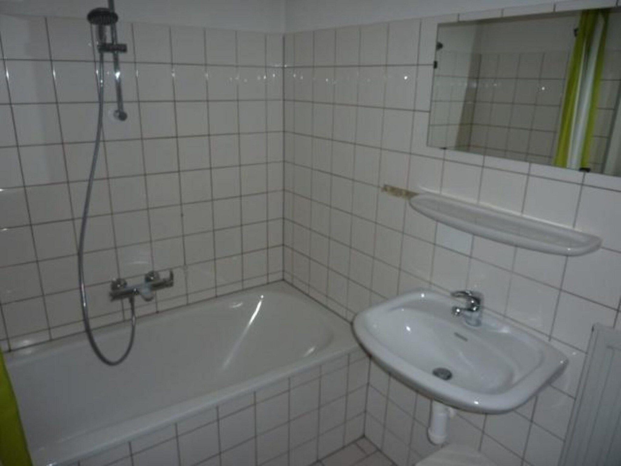 De badkamer van Schoneveld 367 Strandparel Breskens in Breskens