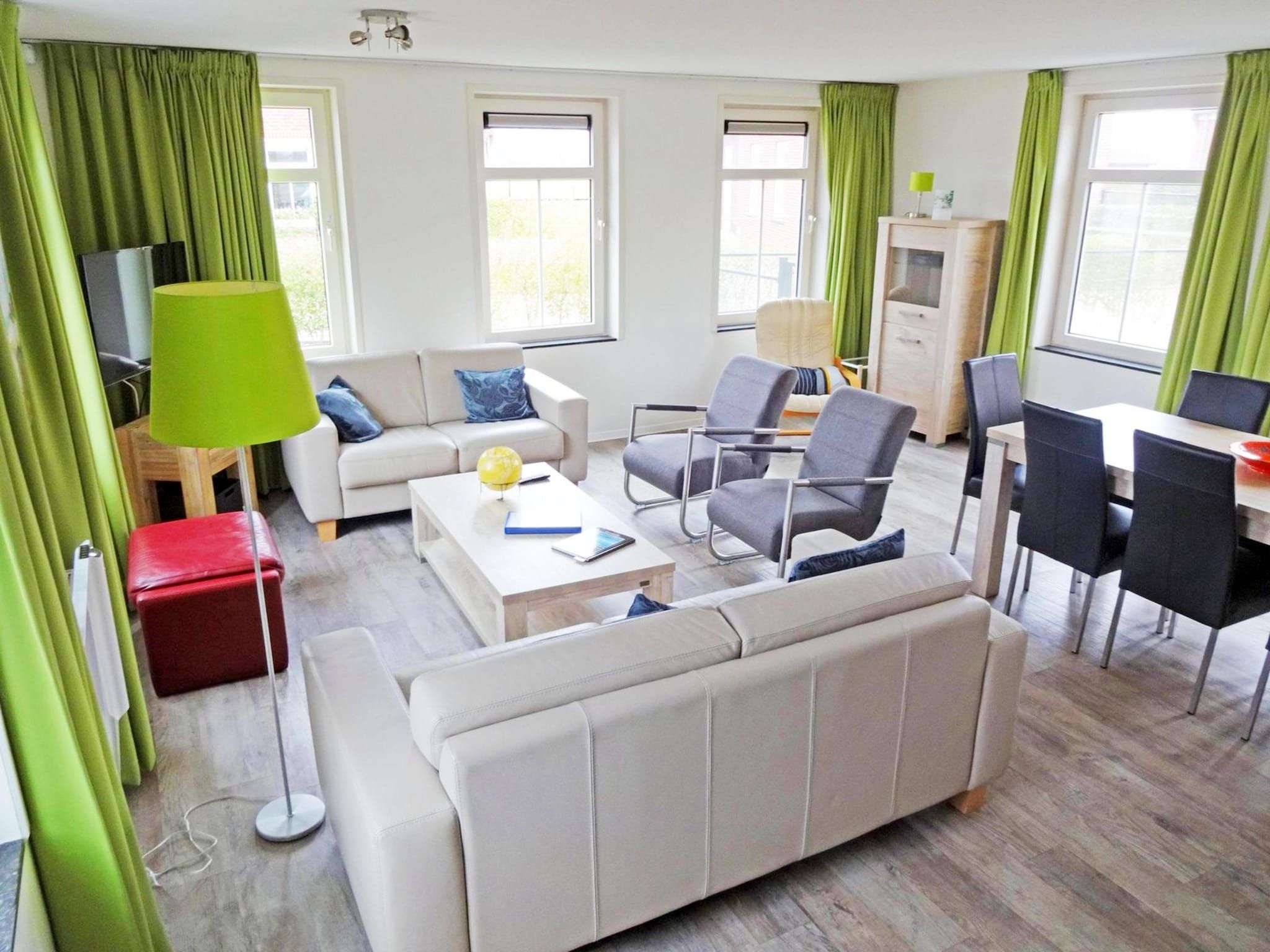 De woonkamer van Landgoed de Lente 34 Krokus Breskens in Breskens