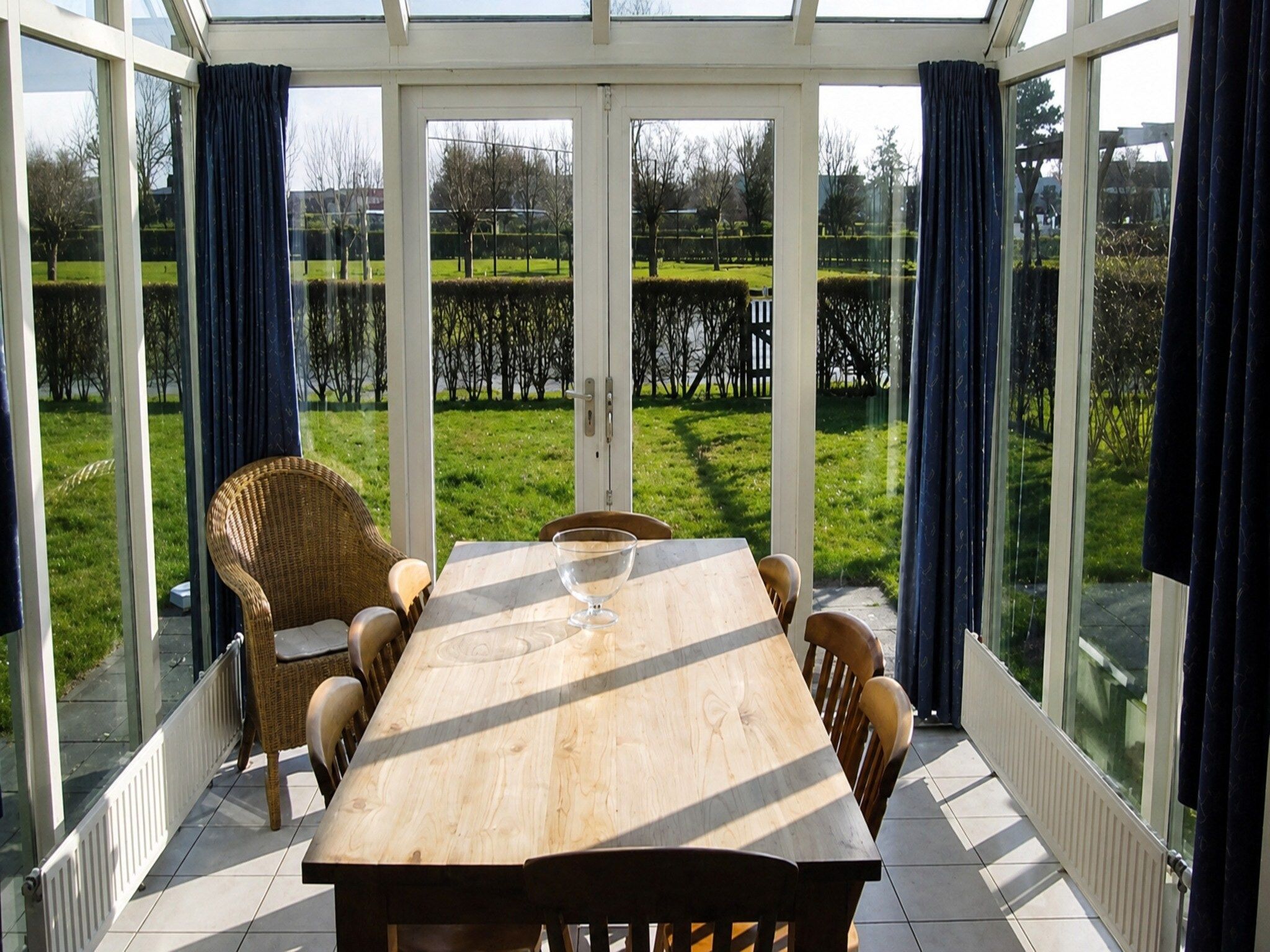 De eetkamer van Scheldeveste 97 Schelde Breskens in Breskens