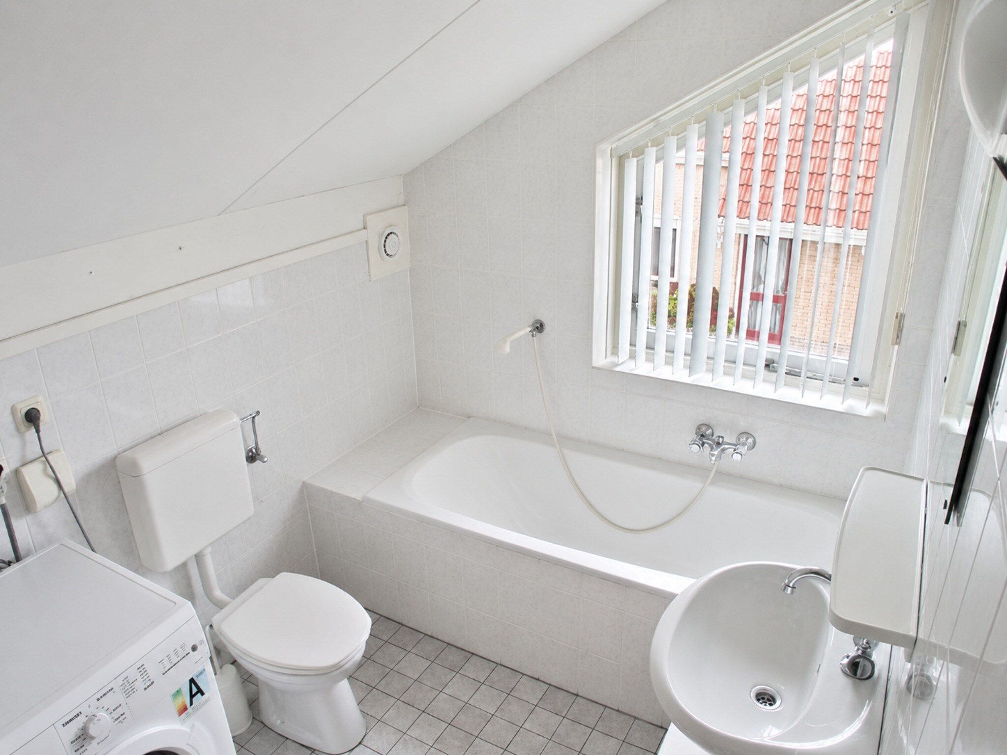 De badkamer van Scheldeveste 97 Schelde Breskens in Breskens