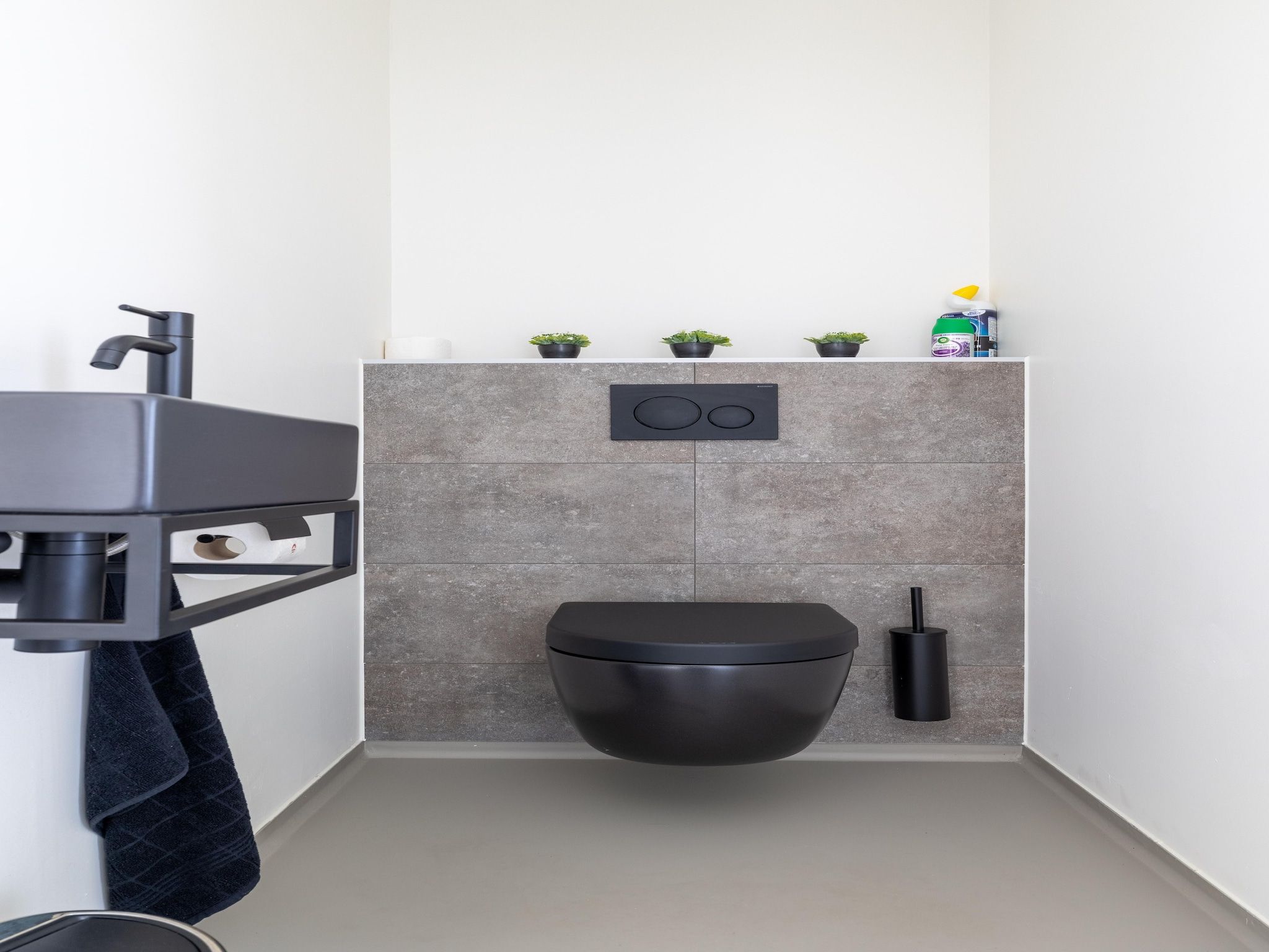 De badkamer van Appartement Vista Maris "Charlotte's Parel" - Havenweg 8-44  Sint-Annaland in Sint-Annaland