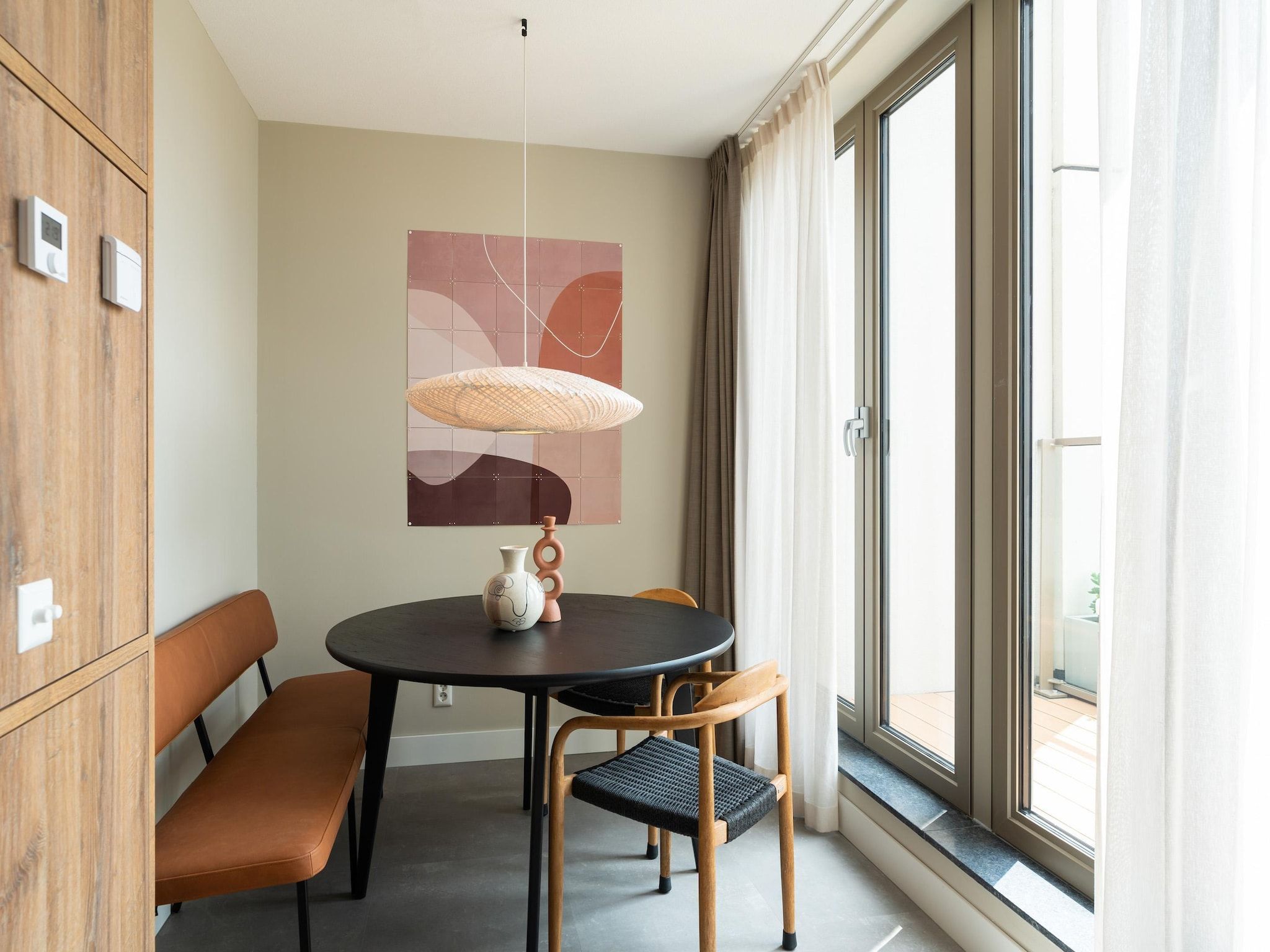 De eetkamer van Walden 4 in Den  Haag