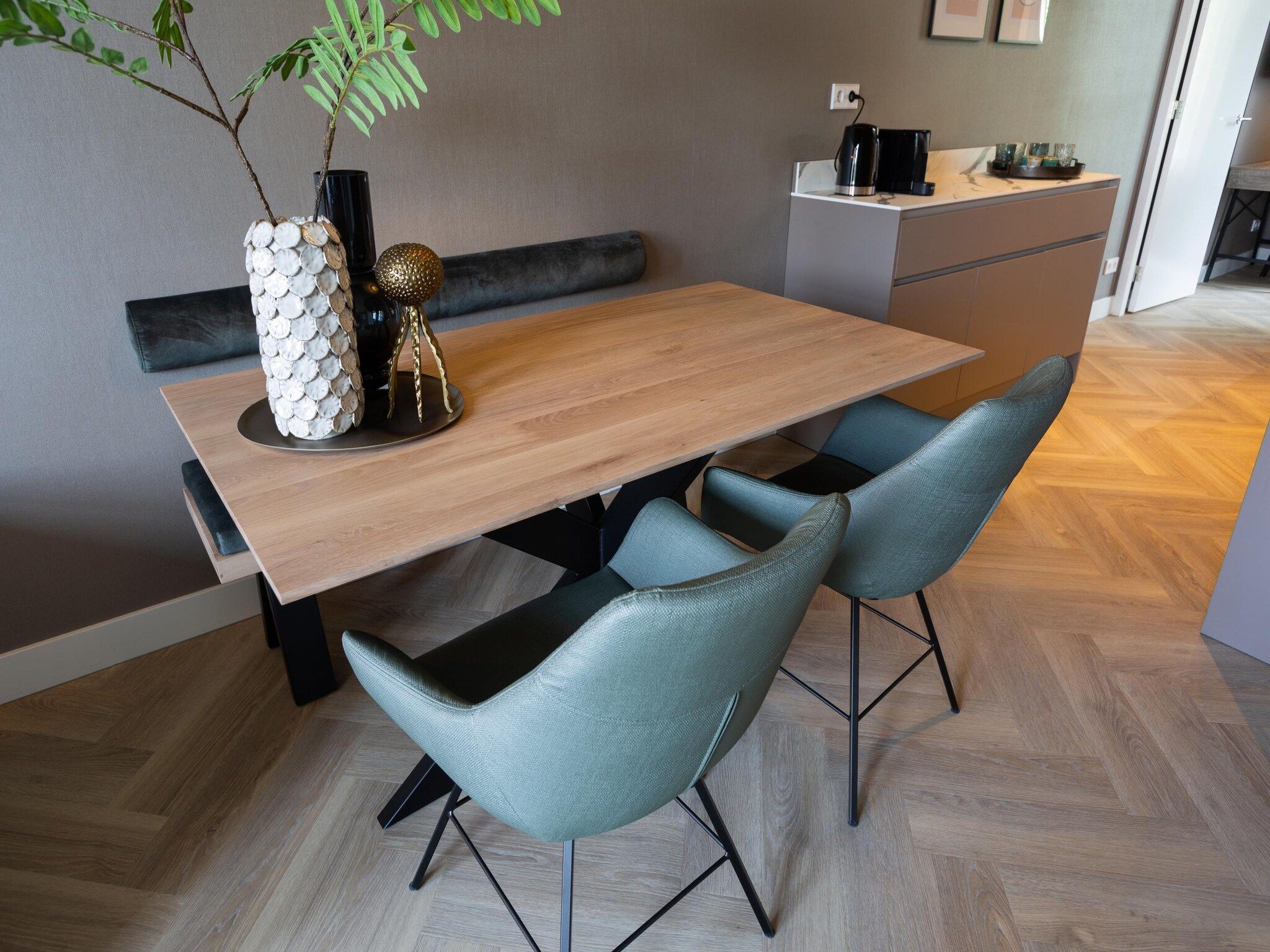 De eetkamer van Maurits 4 in Den Haag