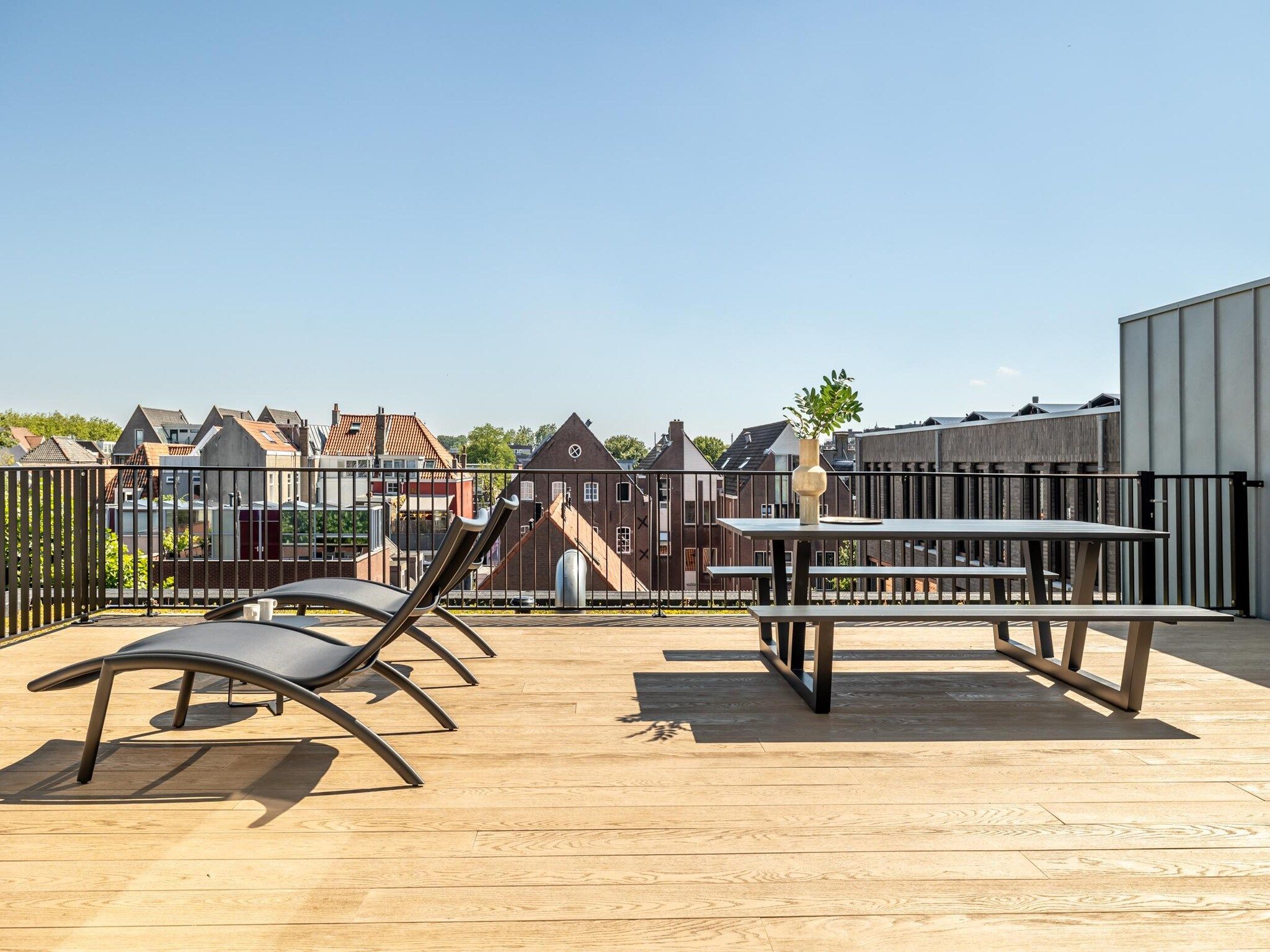 Het terras van Delft 4C in Delft