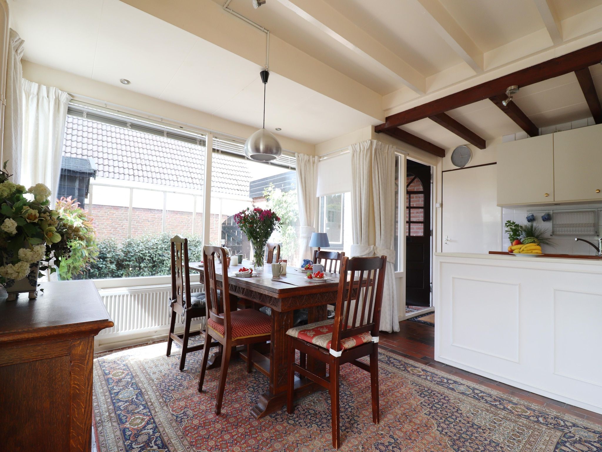De eetkamer van Constance in Noordwijkerhout