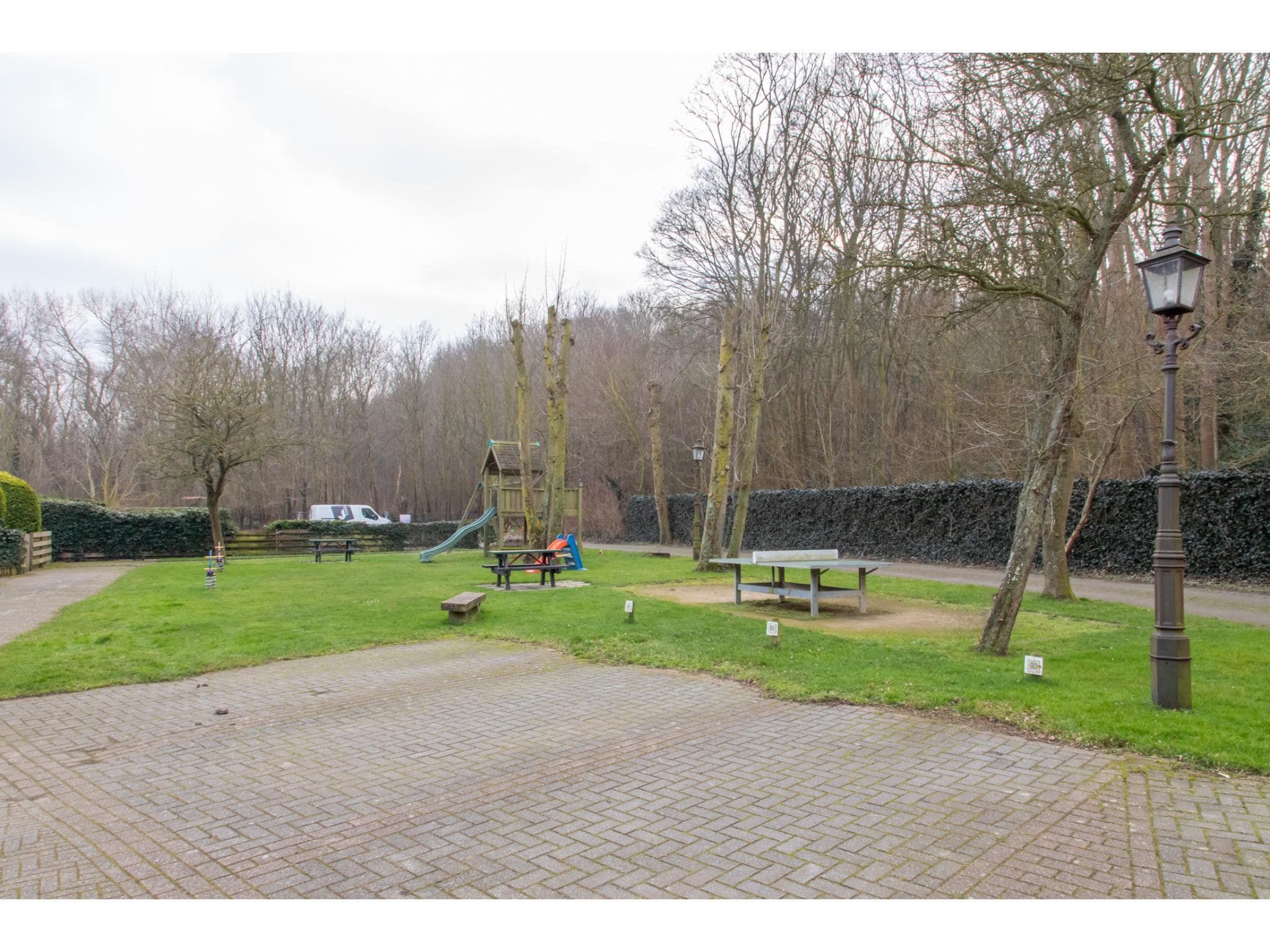 Parkfaciliteiten bij WoesteHoeve in Biggekerke