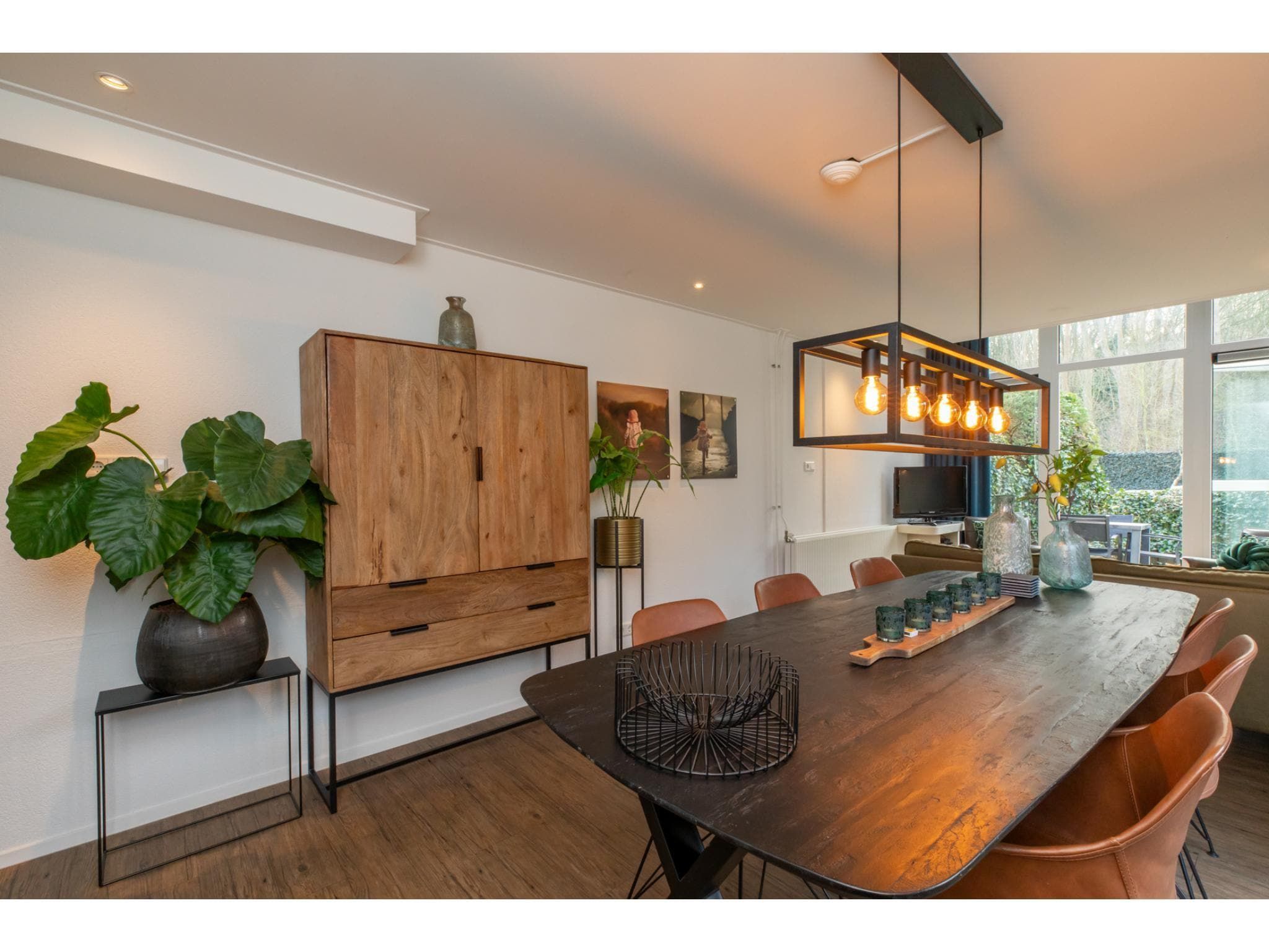 De eetkamer van WoesteHoeve in Biggekerke