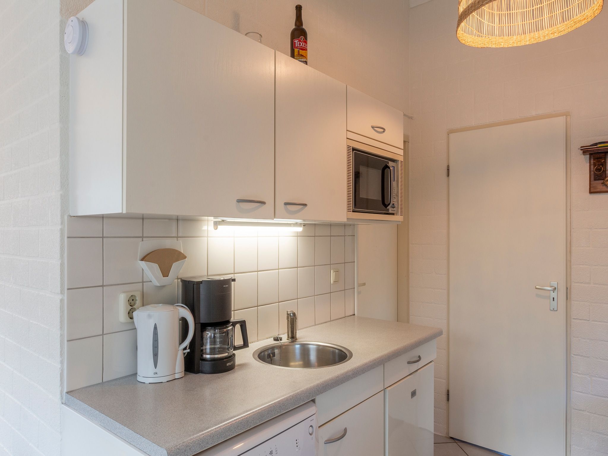 De keuken van Watersnip 57 "Huis Skuumkoppe" in Petten
