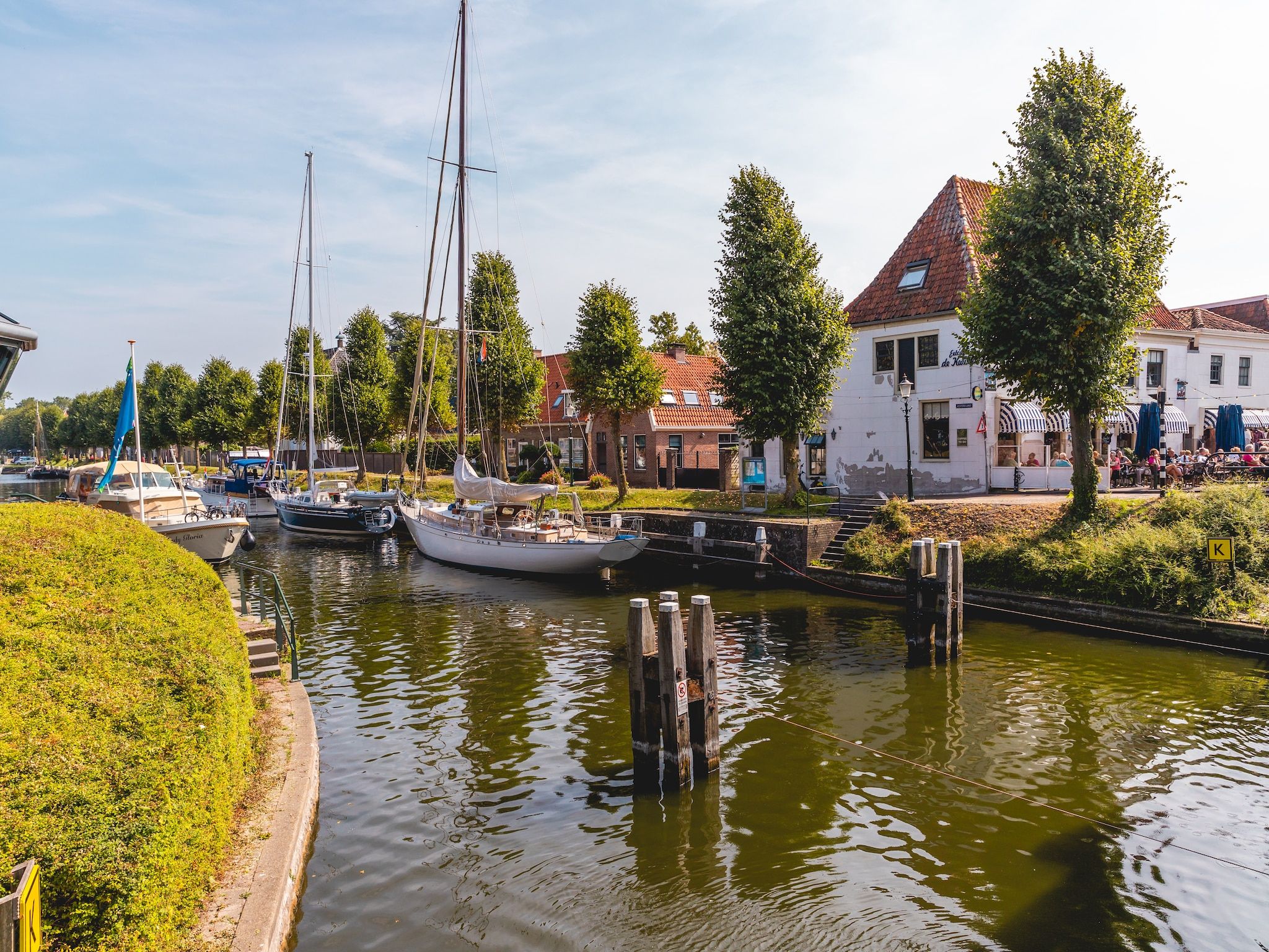 Parkfaciliteiten bij Andijk 15 in Andijk