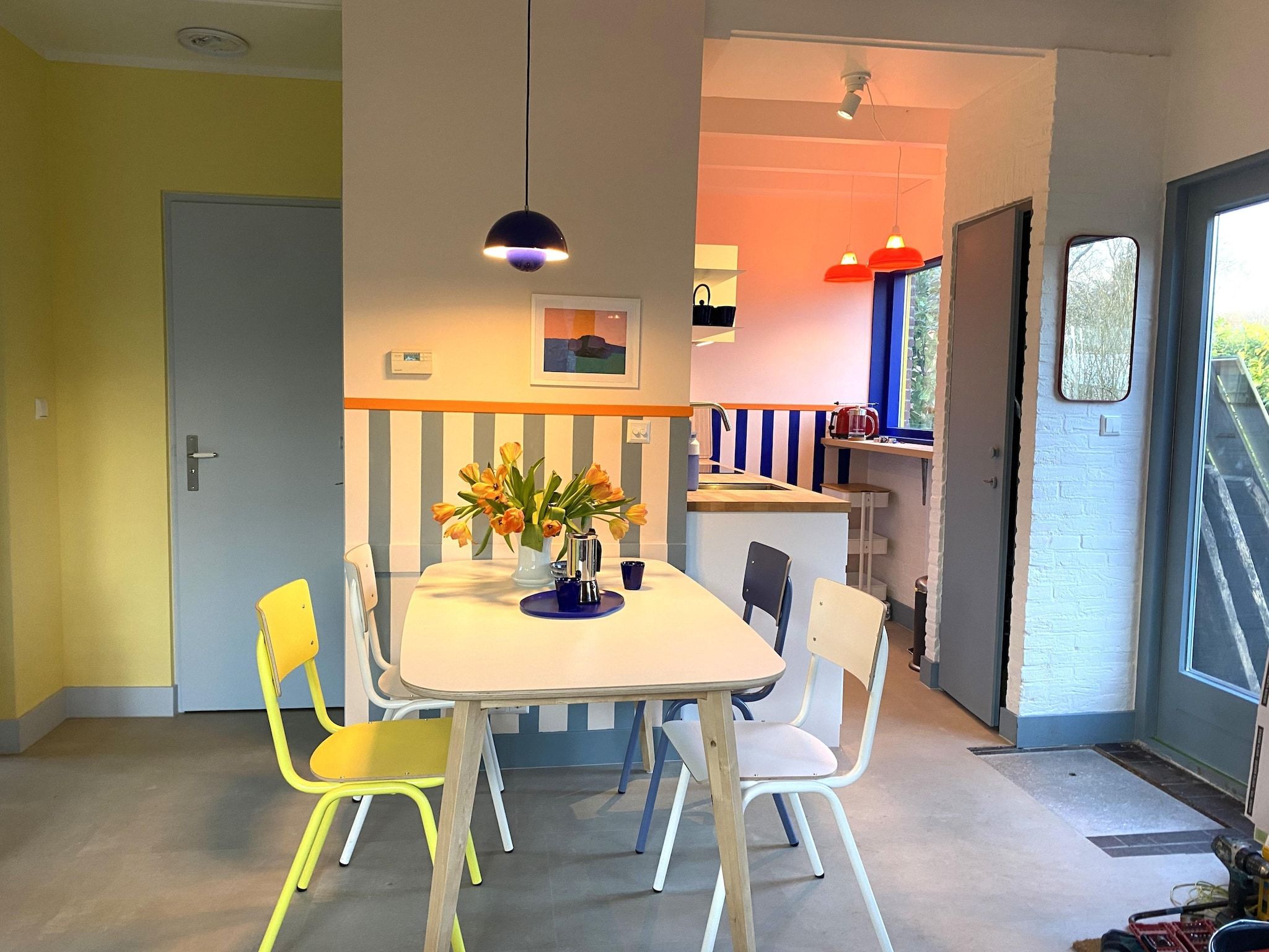 De eetkamer van Nana's in Noordwijkerhout